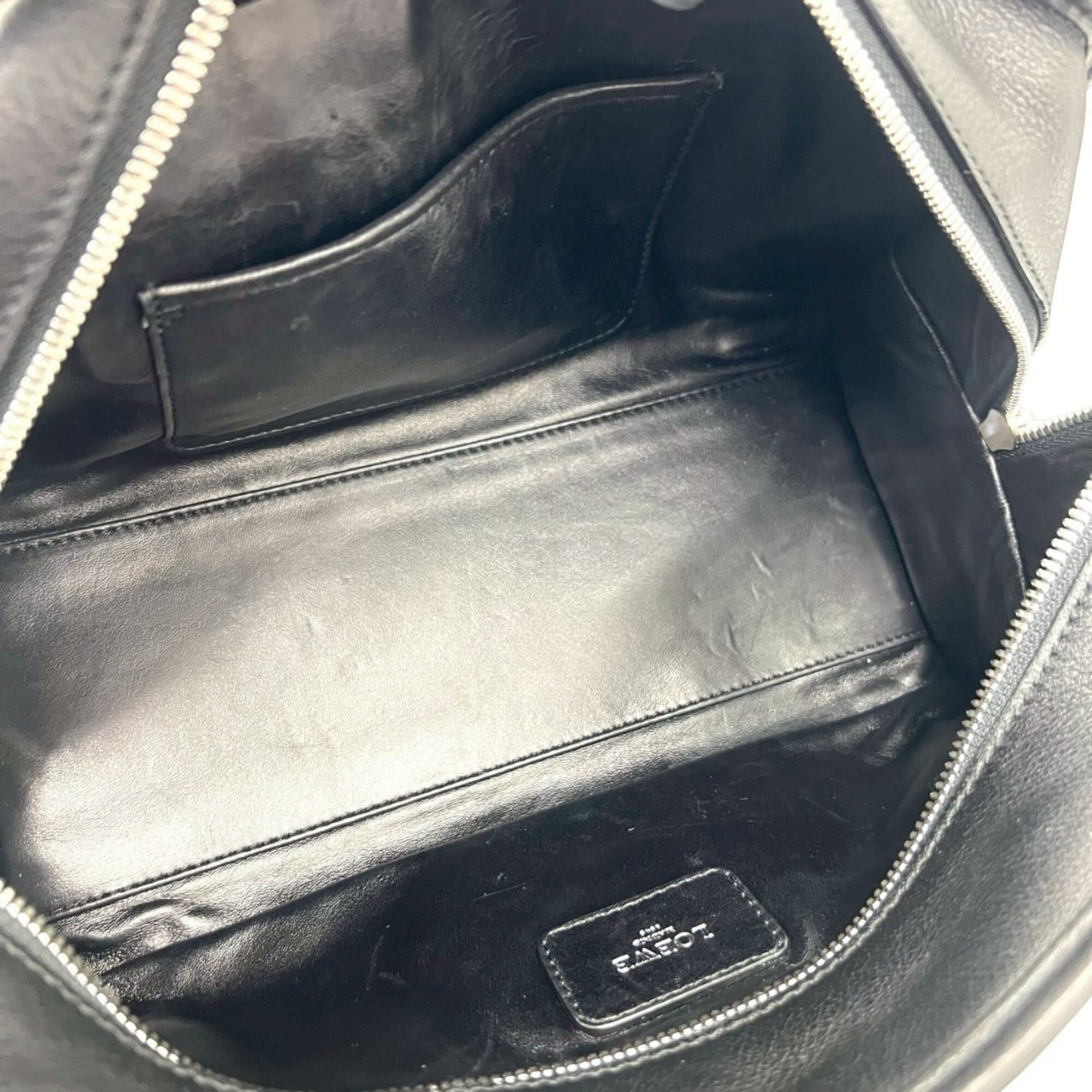 Loewe Black Leather Boston Bag Handbag (Pre-Owned)
