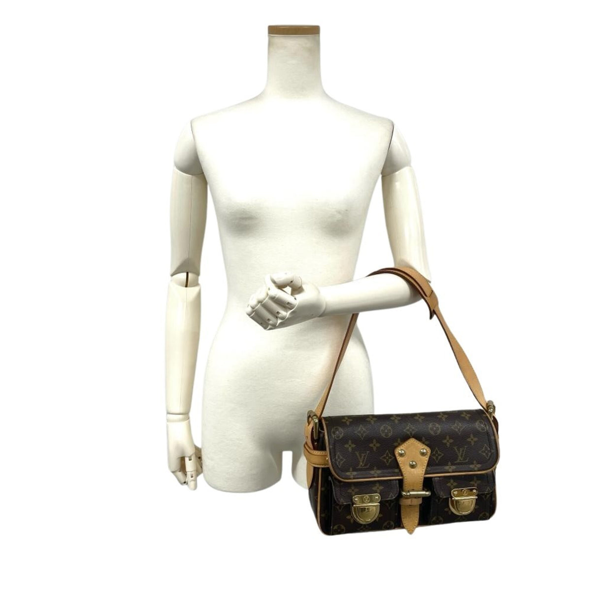 Louis Vuitton Brown Monogram Shoulder Bag (Pre-Owned)
