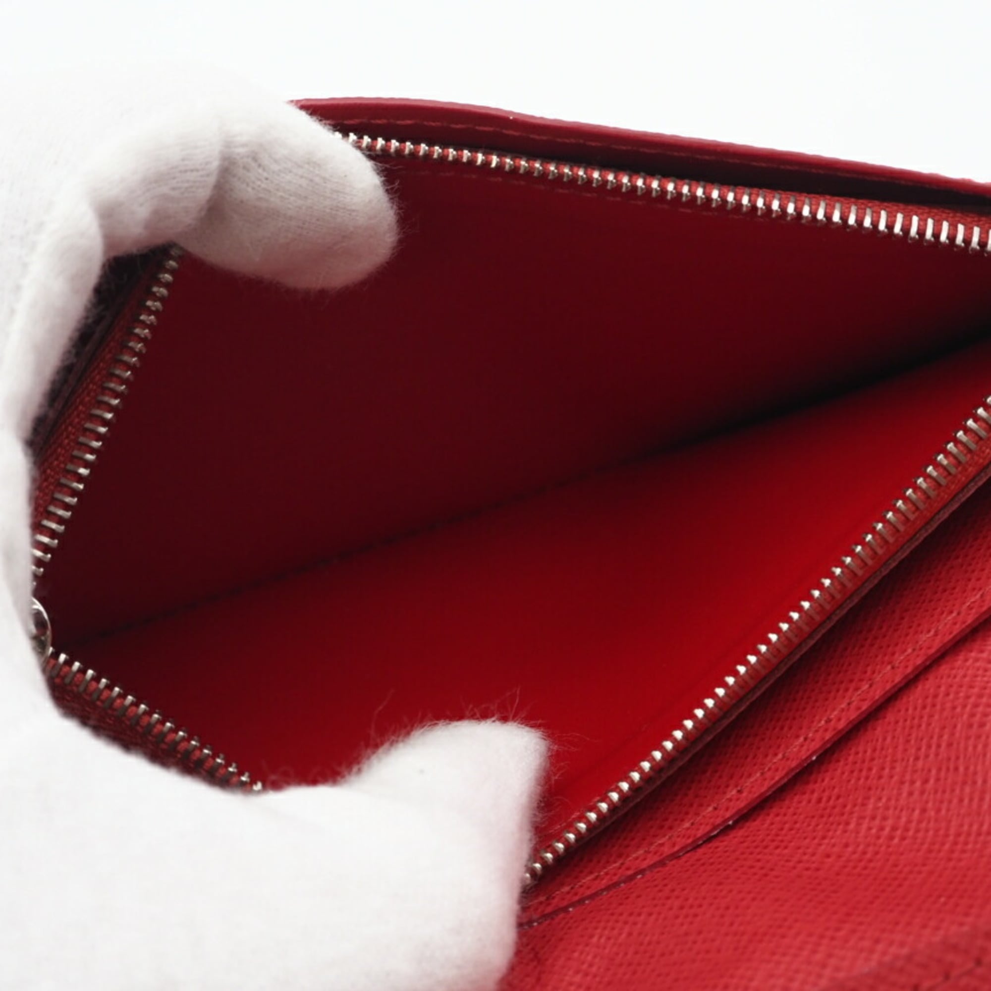 Louis Vuitton Taiga Blue Red Color Leather Long Wallet (Bi-Fold) (Pre-Owned)