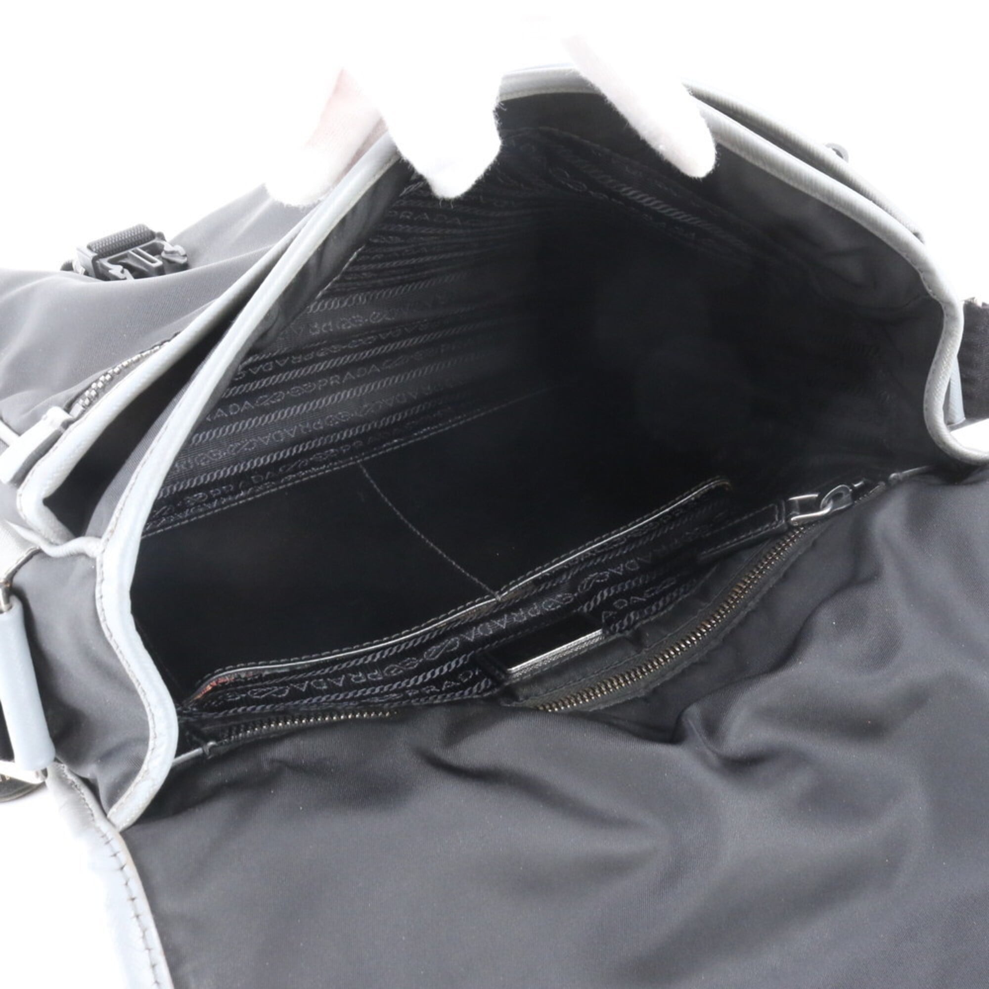 Prada Black Navy Nylon Leather Pouch Shoulder Bag (Pre-Owned)