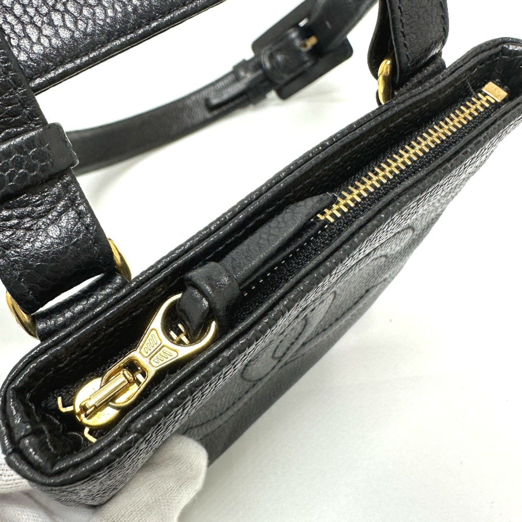 Chanel Black Leather Pouch (Pre-Owned)