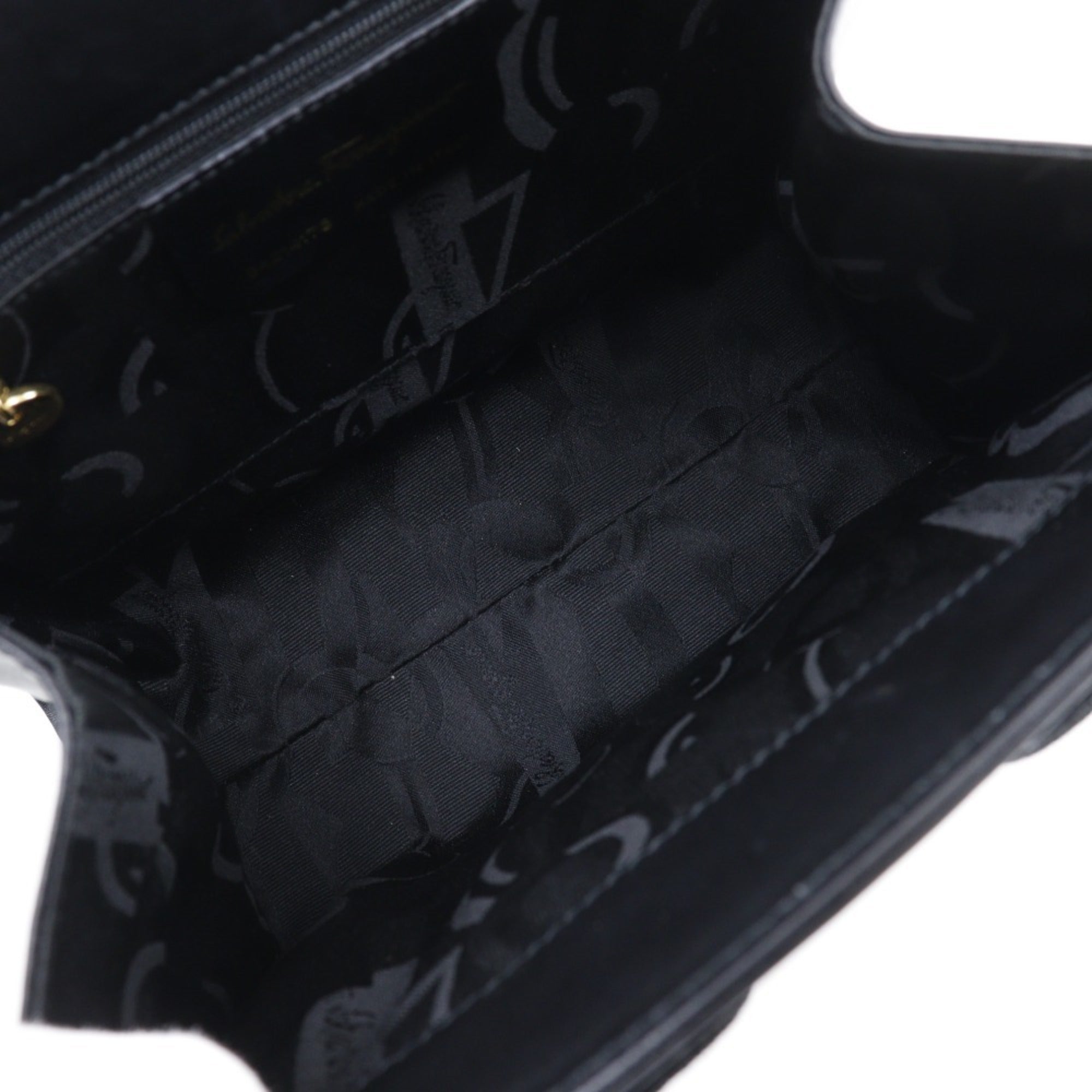 Salvatore Ferragamo Black Leather Handbag (Pre-Owned)