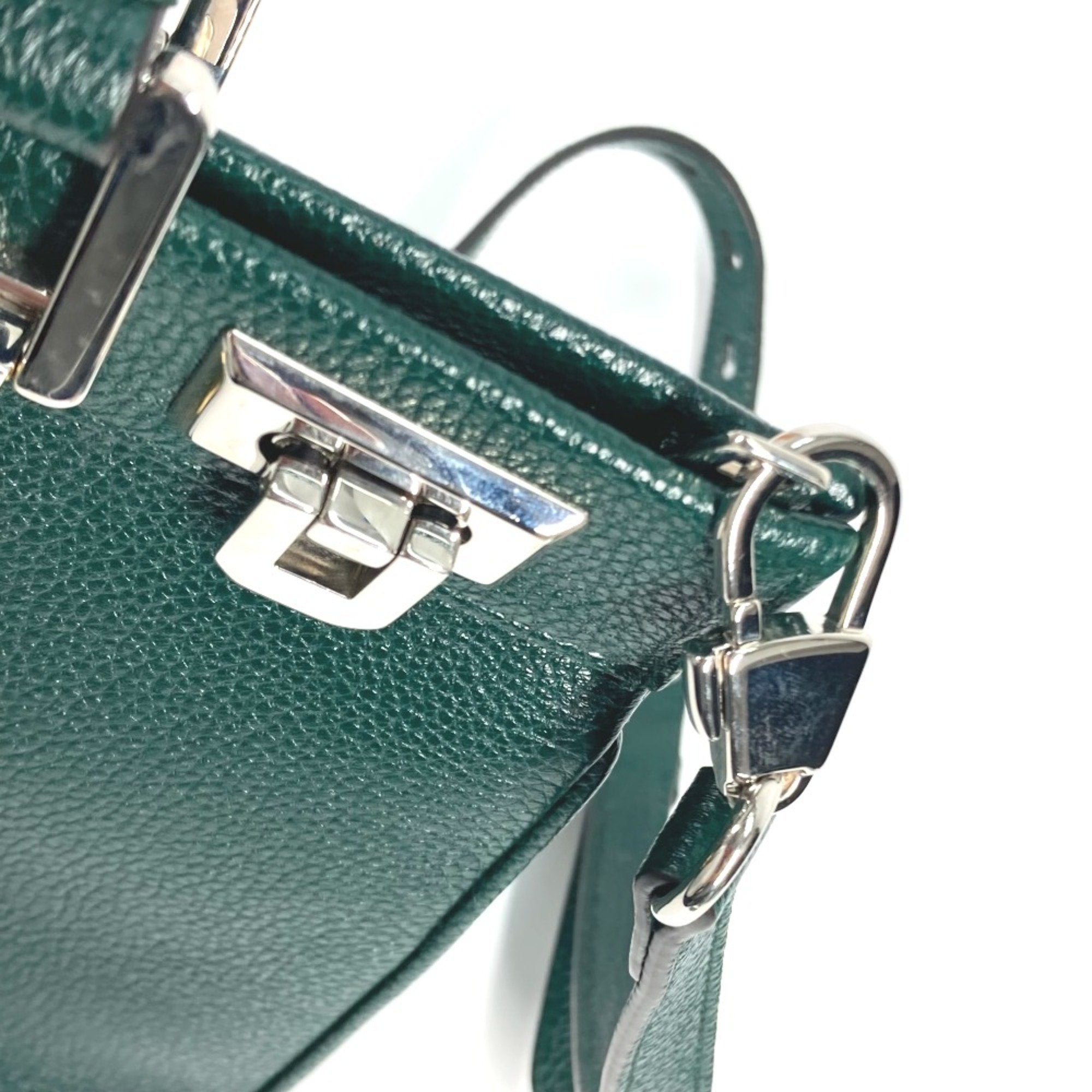 Gucci Green Leather Handbag (Pre-Owned)
