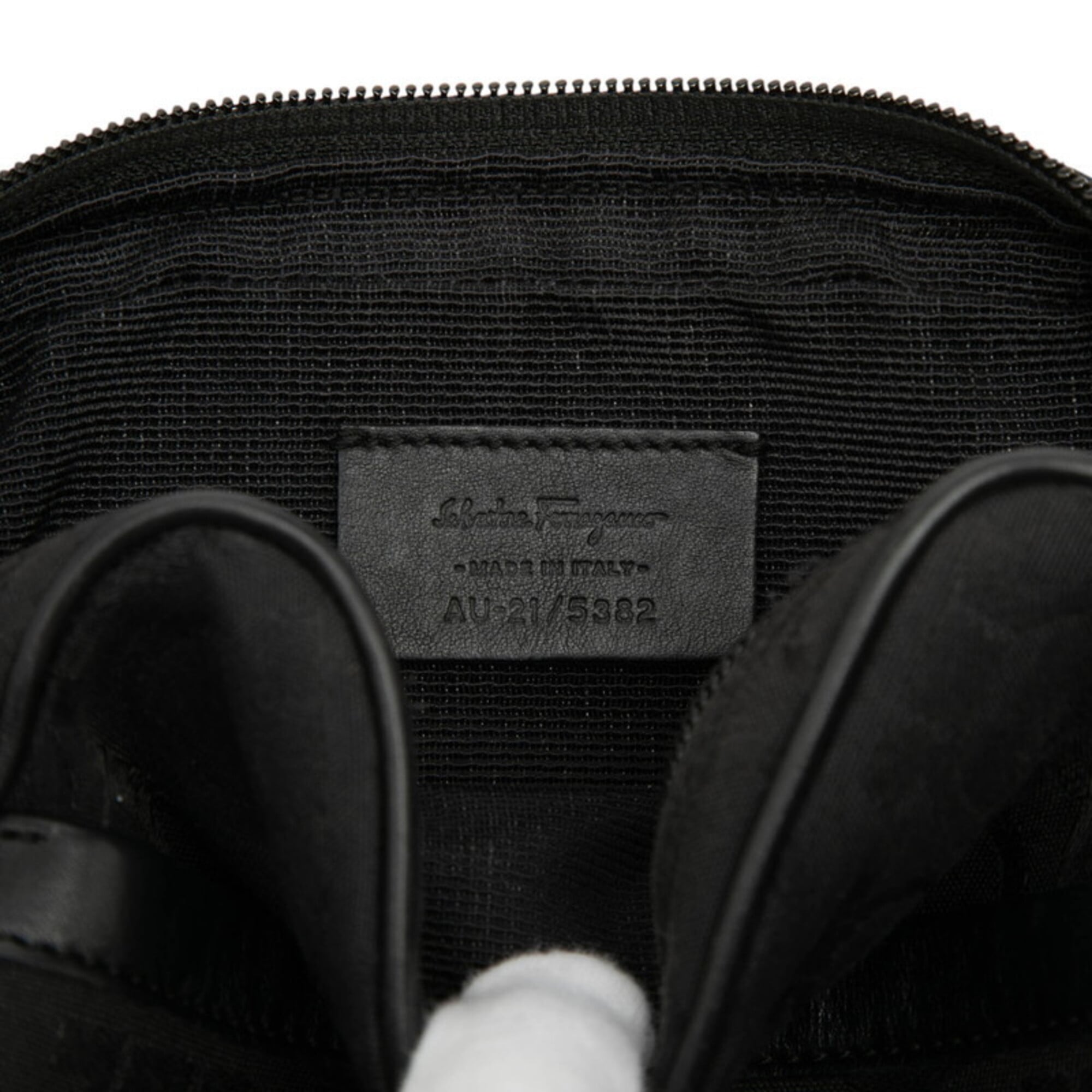 Salvatore Ferragamo Black Canvas Leather Shoulder Bag (Pre-Owned)