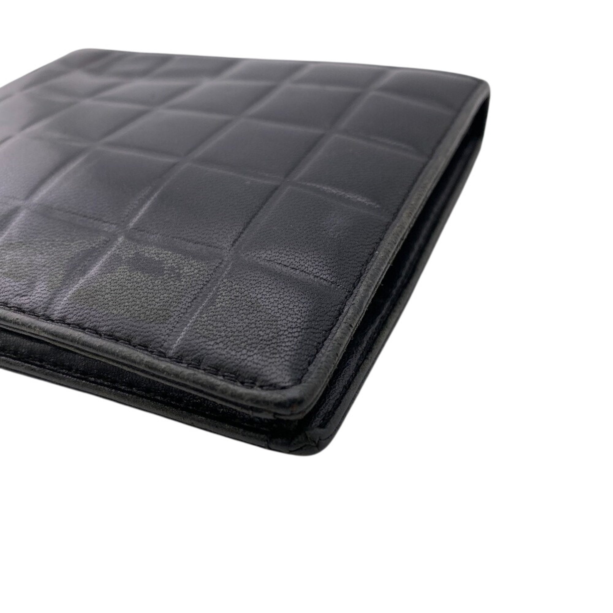 Chanel Black Leather Wallet (Bi-Fold) (Pre-Owned)