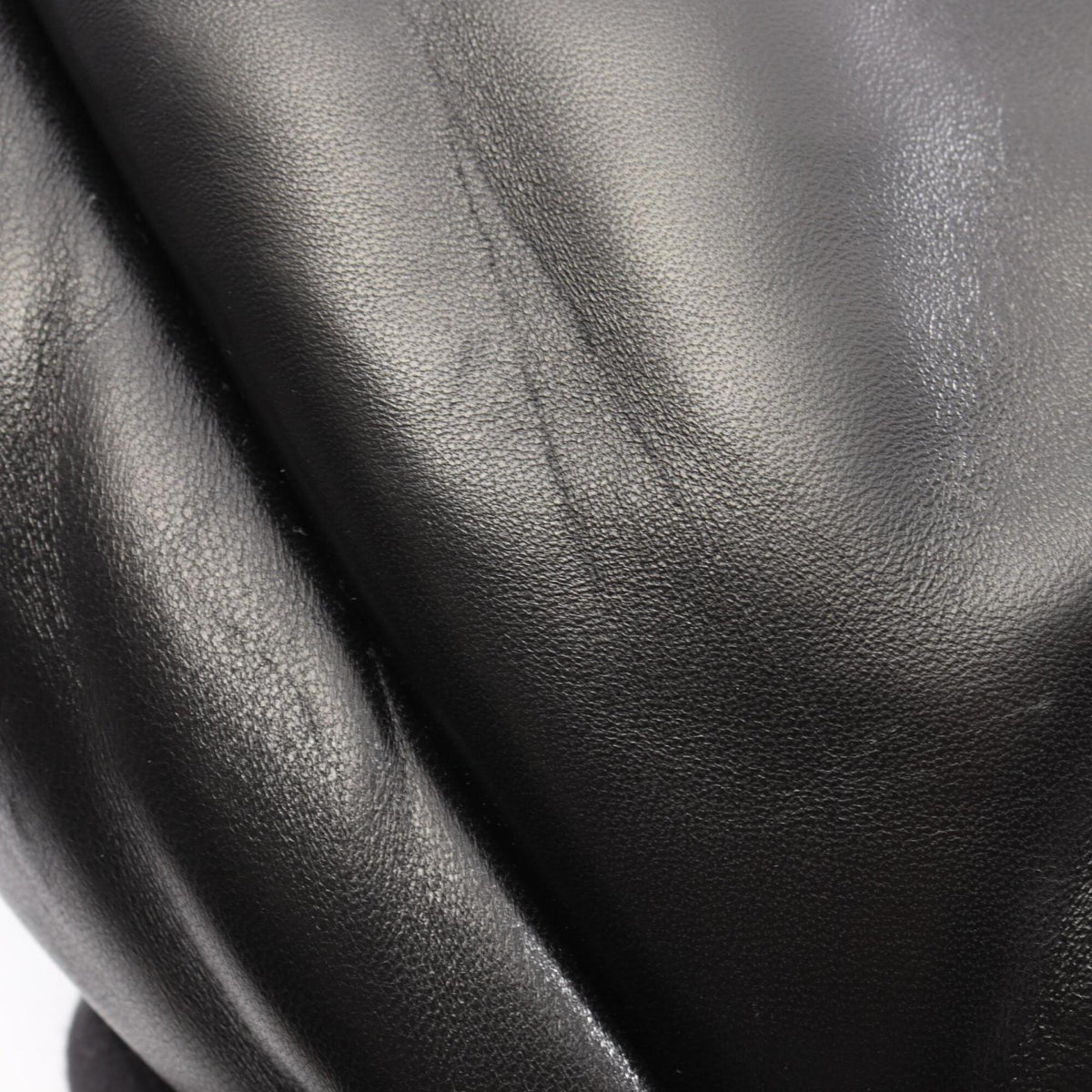Prada Black Leather Handbag (Pre-Owned)