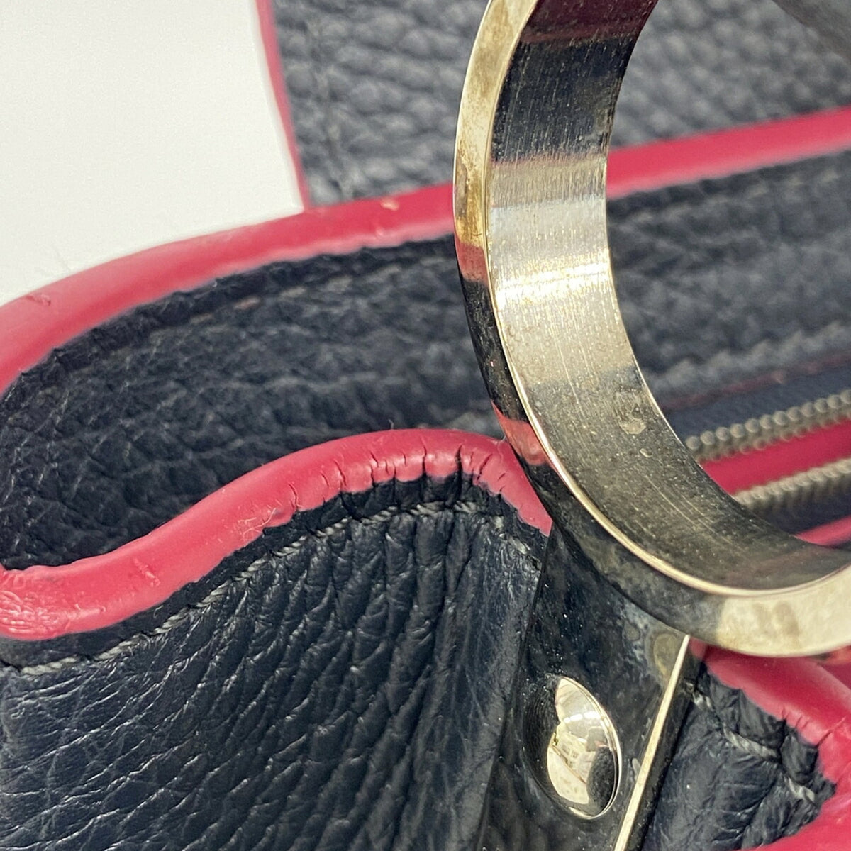 Louis Vuitton Cobalt Handbag (Pre-Owned)
