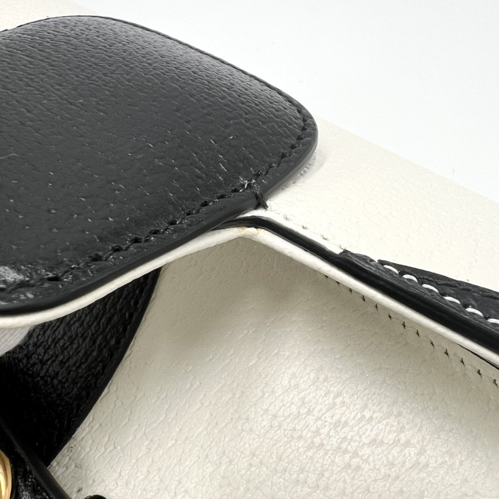 Gucci Black Leather Handbag Shoulder Bag (Pre-Owned)