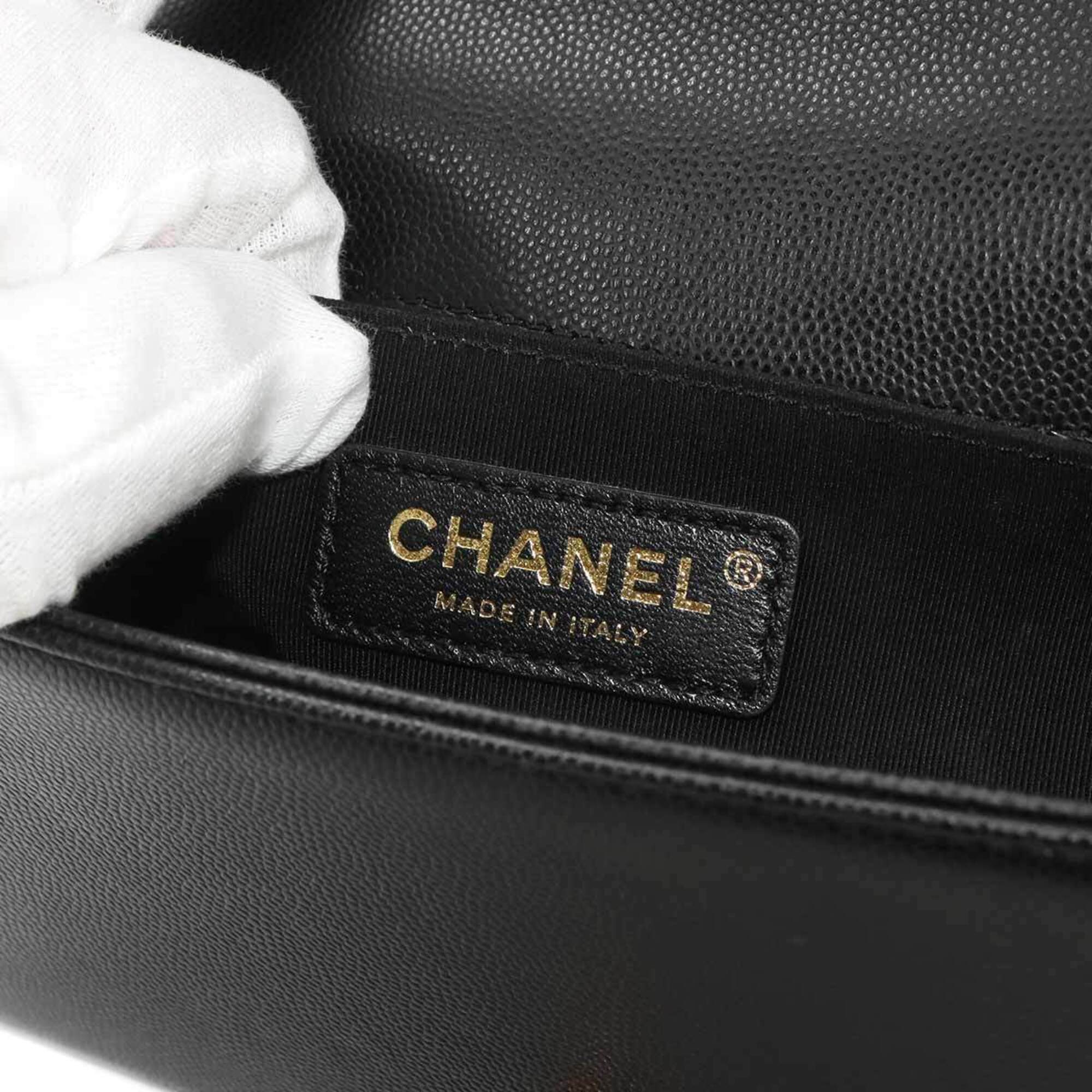 Chanel Boy Chanel Black Grained Calfskin Handbag Shoulder Bag (Pre-Owned)