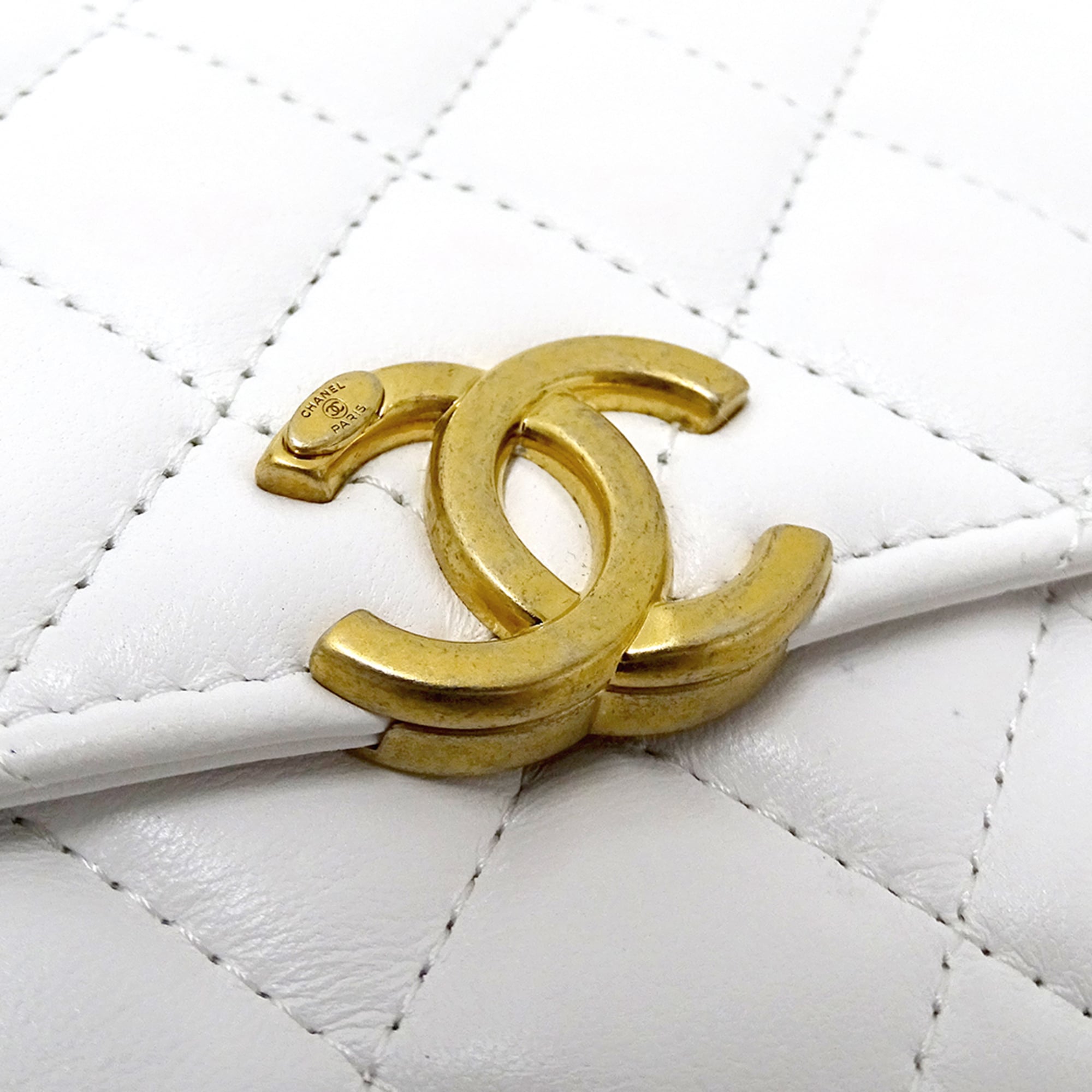 Chanel White Yellow Leather Handbag Shoulder Bag (Pre-Owned)