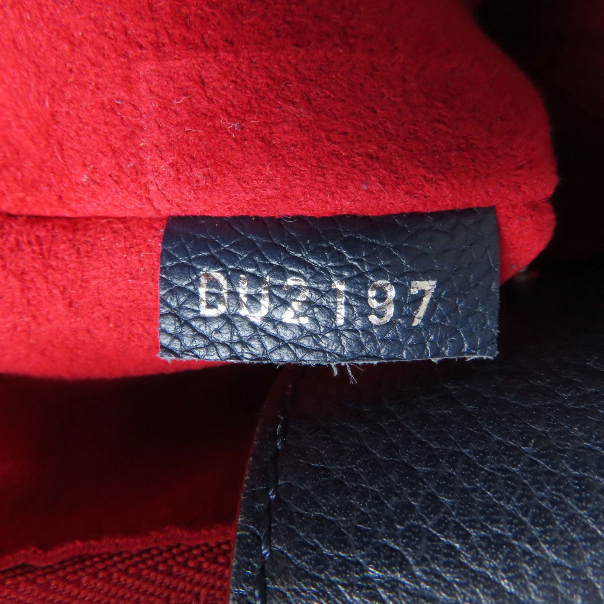 Louis Vuitton Navy Leather Shoulder Bag (Pre-Owned)