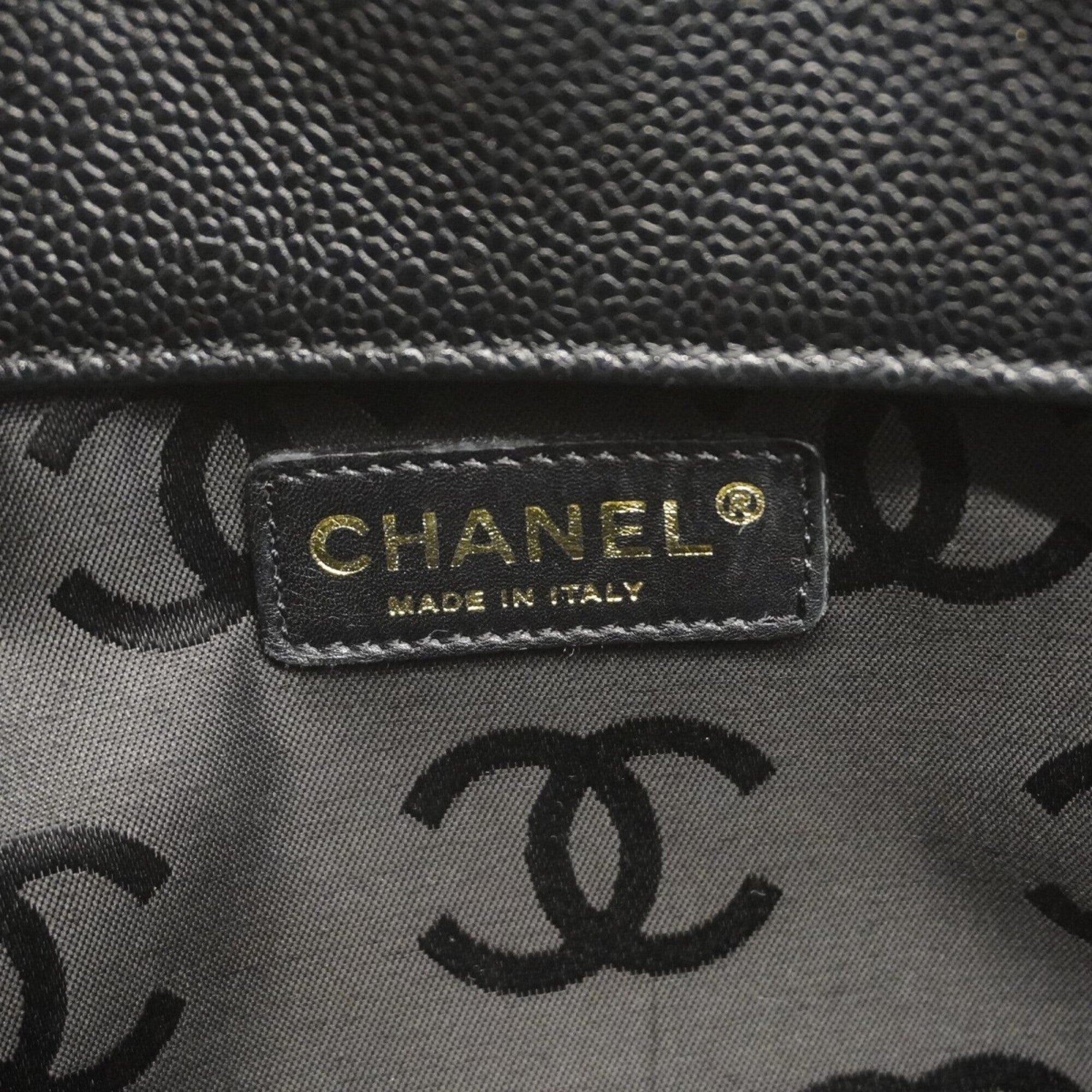 Chanel Black Grained Calfskin Tote Bag (Pre-Owned)