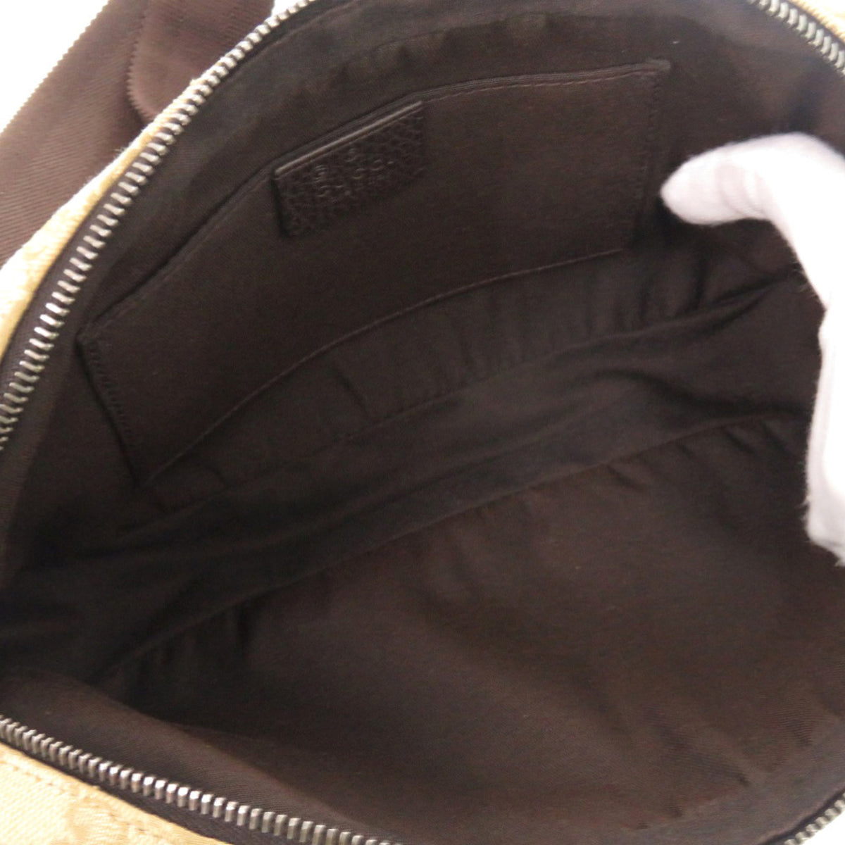 Gucci Beige Gg Canvas Sling Bag (Pre-Owned)