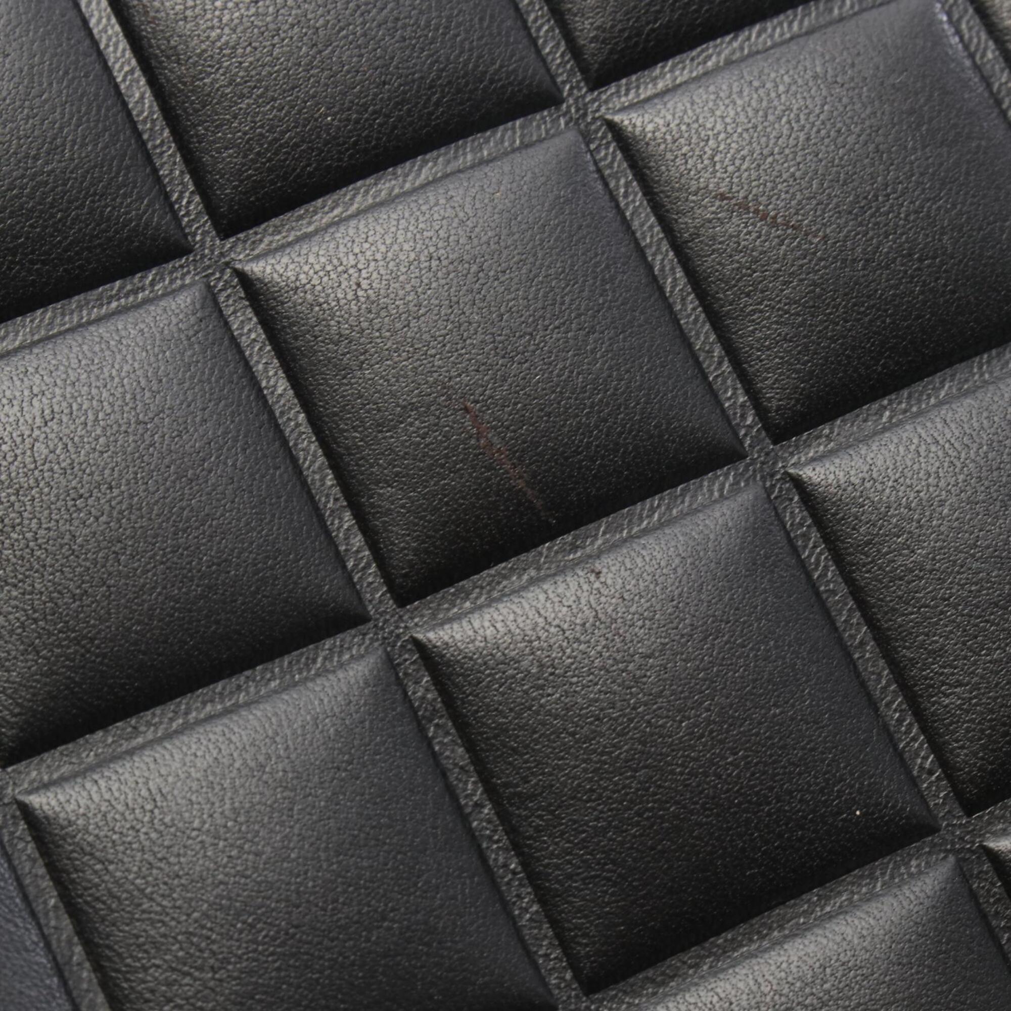 Chanel Black Leather Handbag Tote Bag (Pre-Owned)