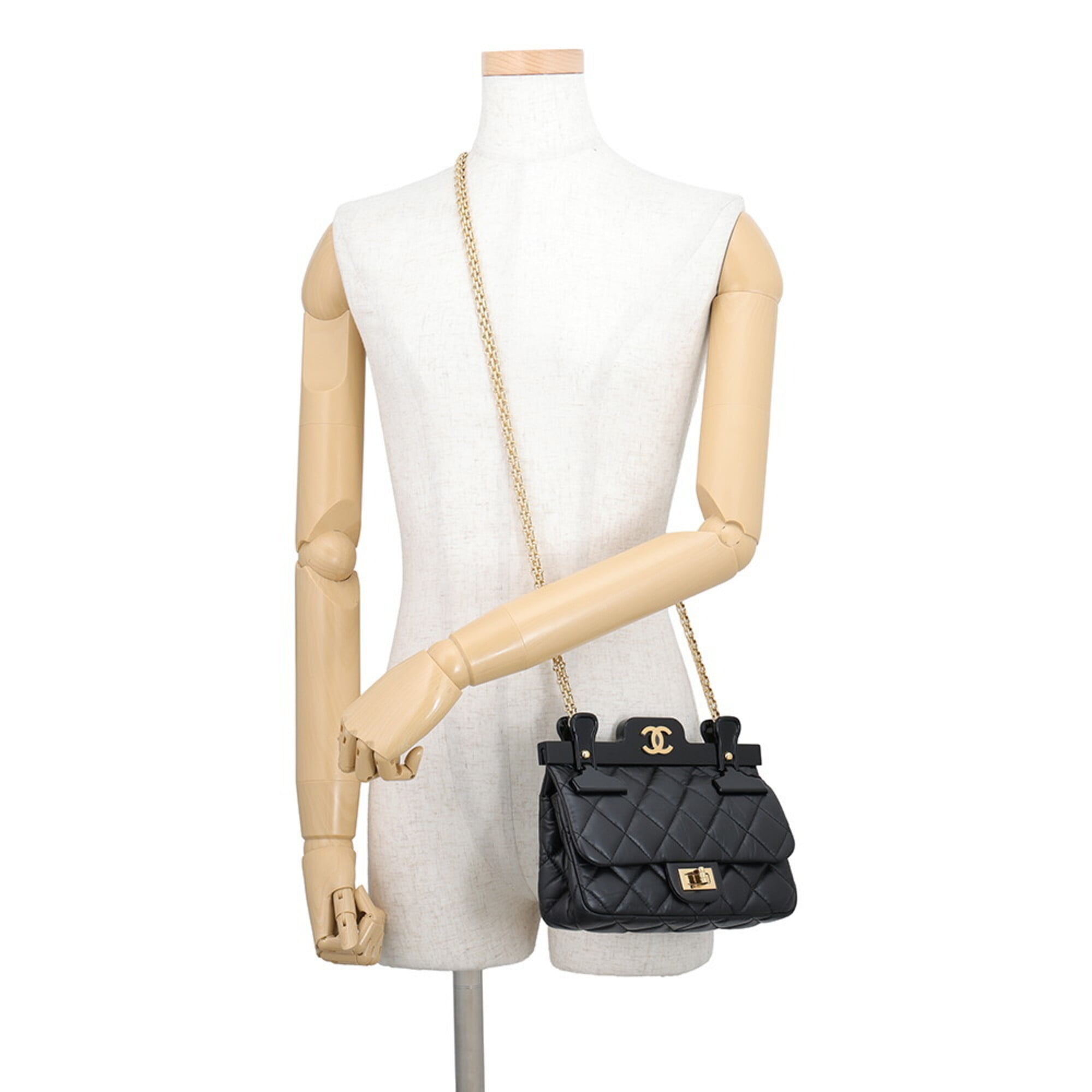 Chanel Matelasse Black Leather Handbag Shoulder Bag (Pre-Owned)