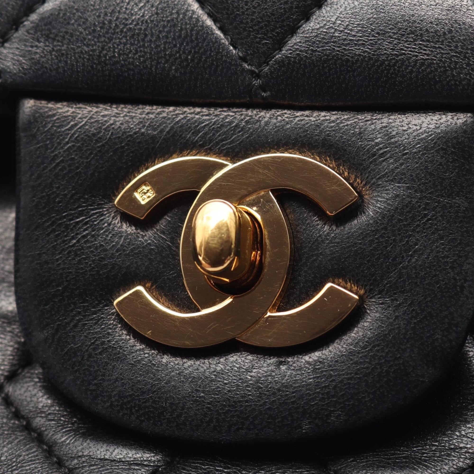 Chanel Black Leather Handbag Shoulder Bag (Pre-Owned)