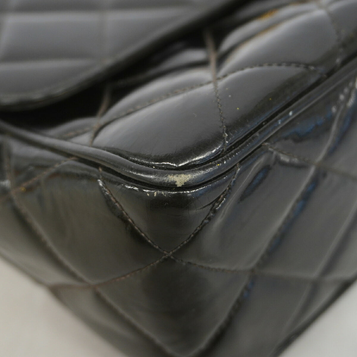 Chanel Black Patent Leather Shoulder Bag (Pre-Owned)
