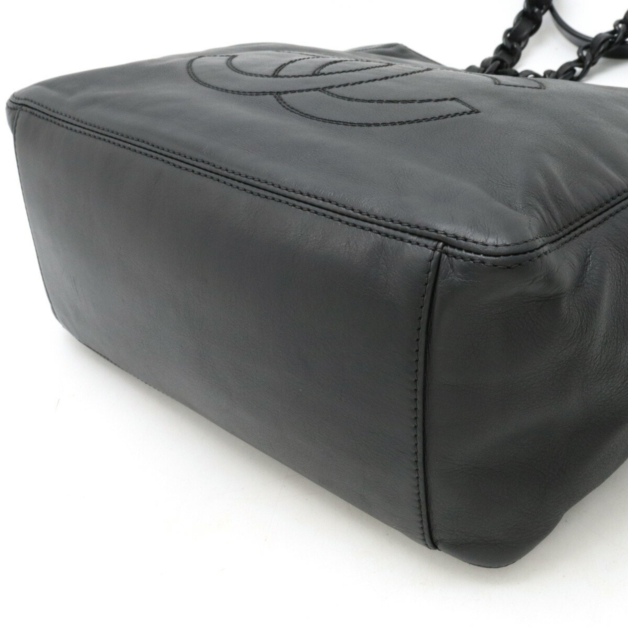 Chanel Black Plastic Leather Tote Bag (Pre-Owned)