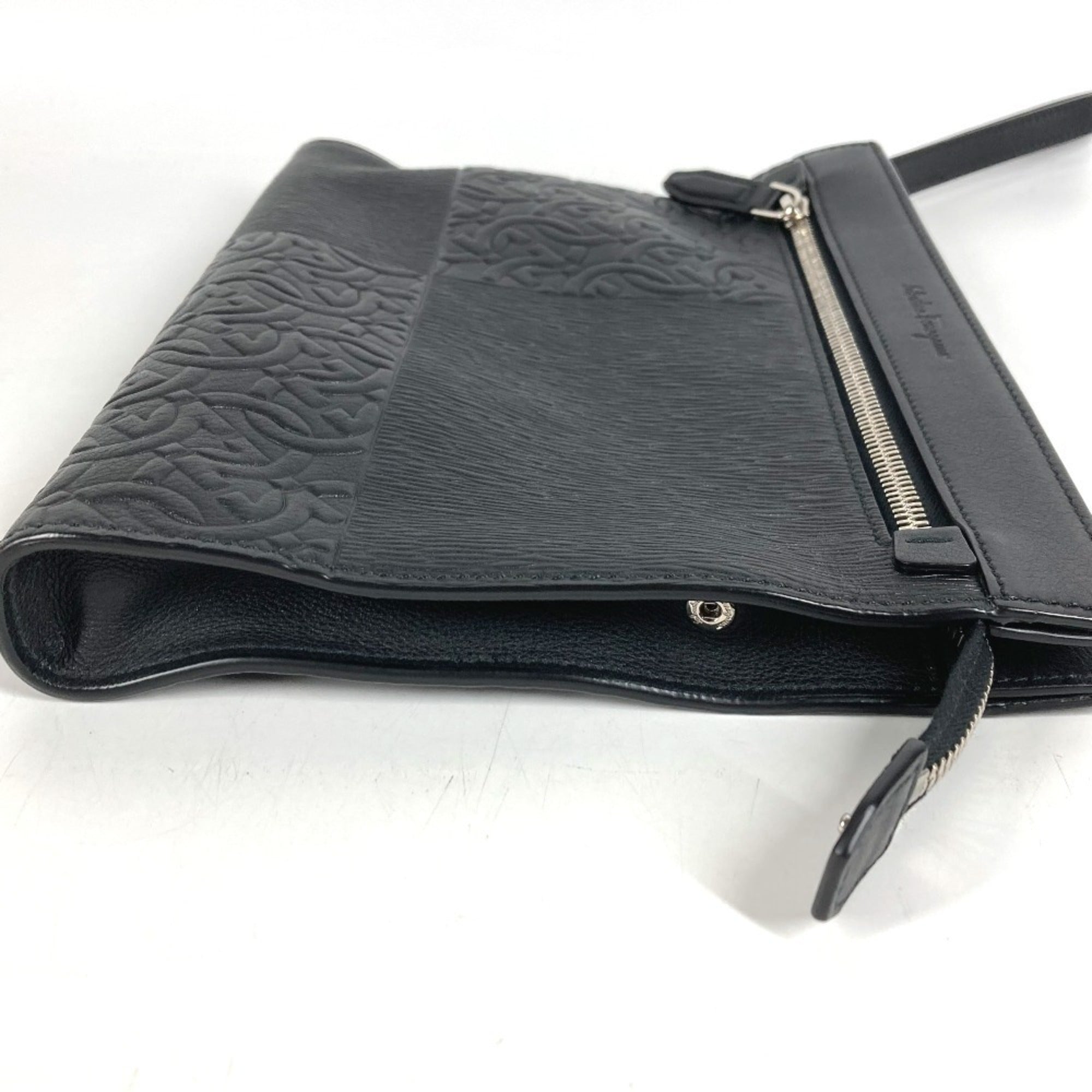 Salvatore Ferragamo Black Leather Clutch Bag Pouch (Pre-Owned)