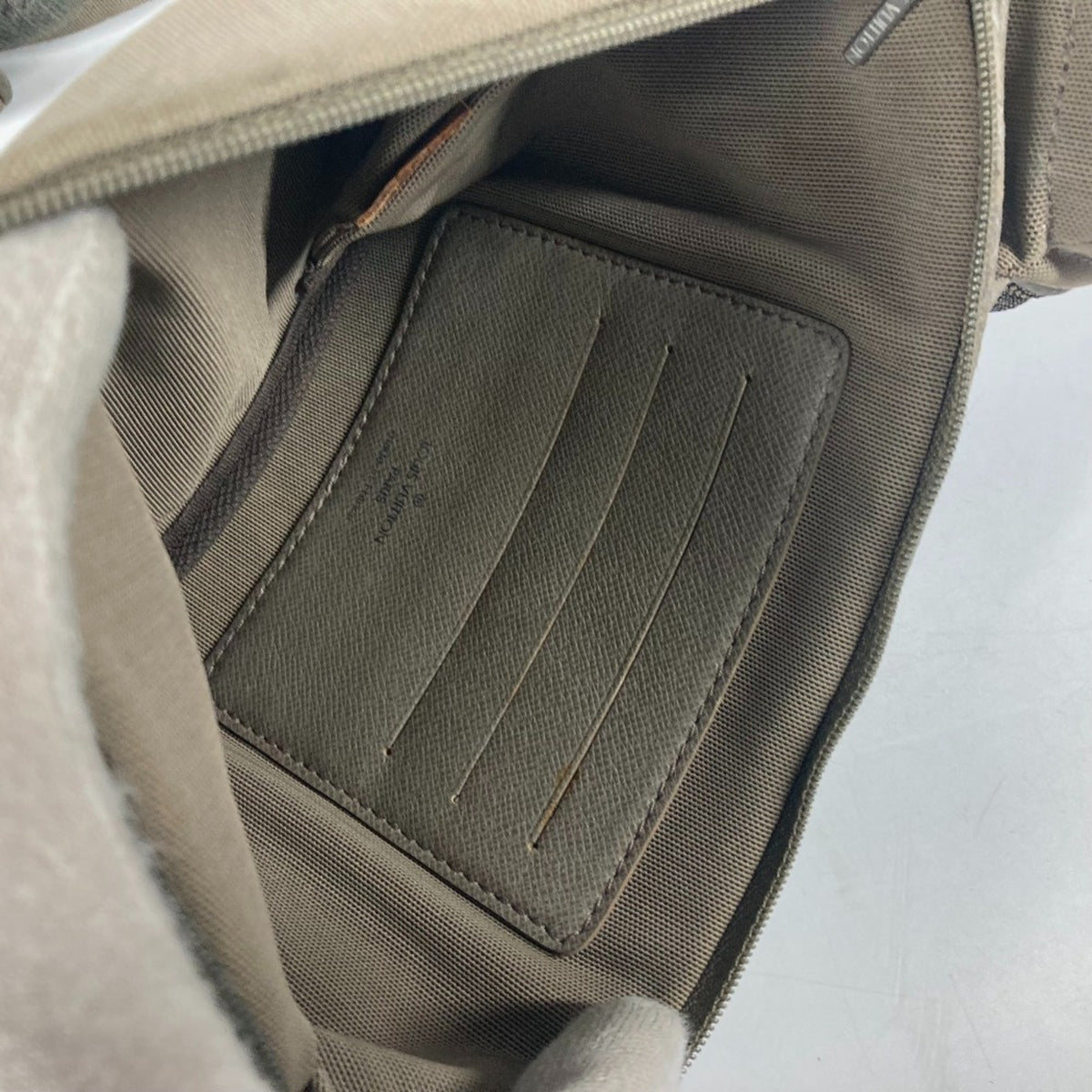 Louis Vuitton Beige Damier Geant Sling Bag (Pre-Owned)
