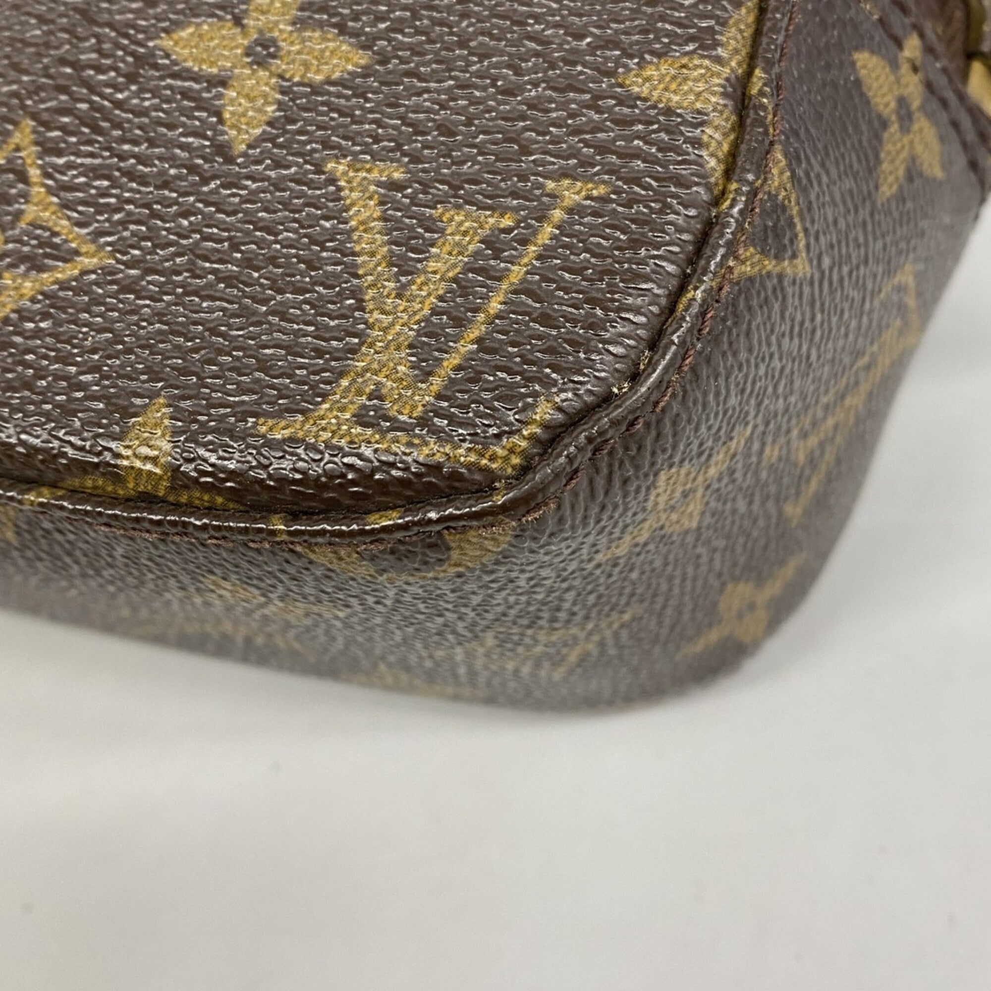 Louis Vuitton Brown Handbag (Pre-Owned)