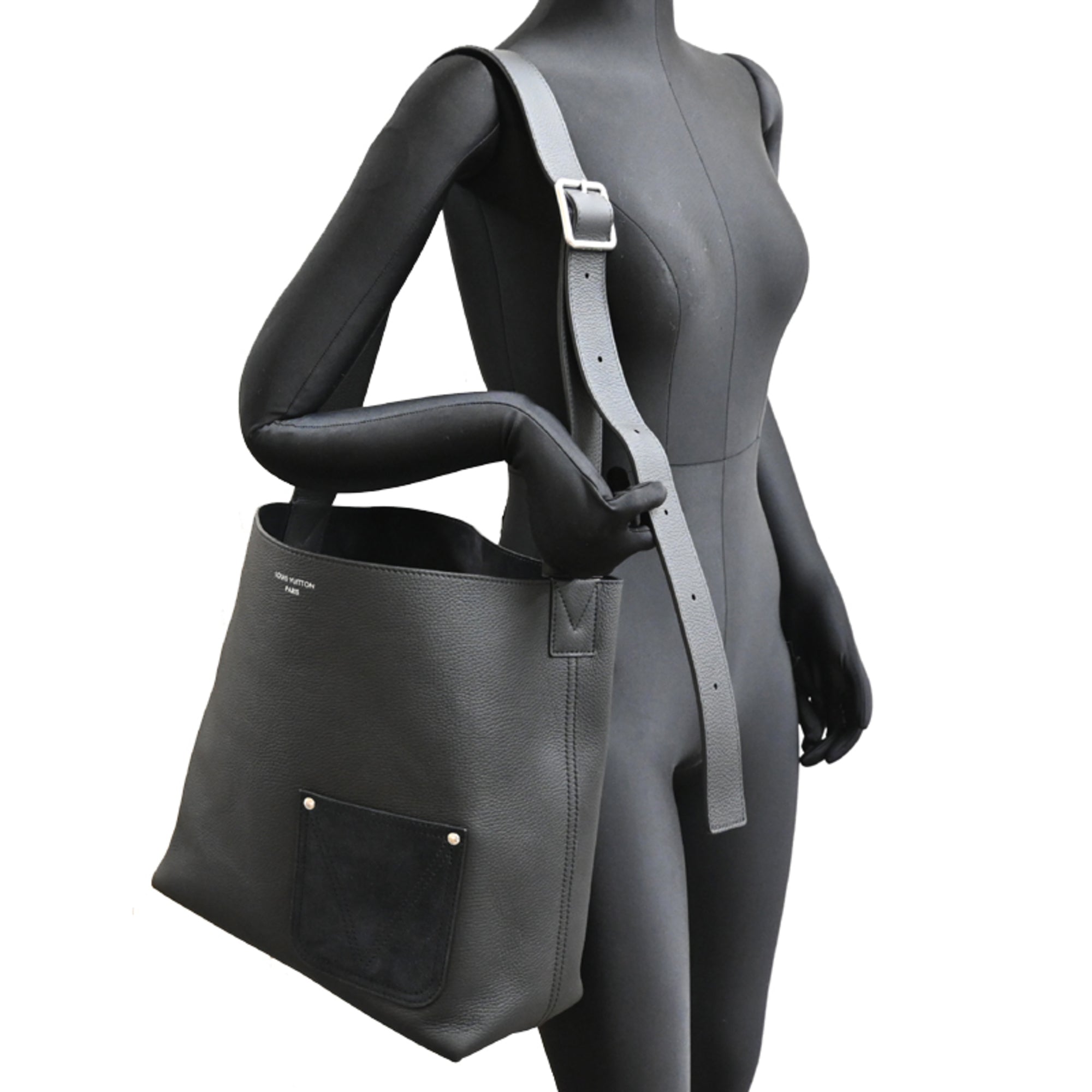 Louis Vuitton Black Noir Leather Pouch Tote Bag (Pre-Owned)