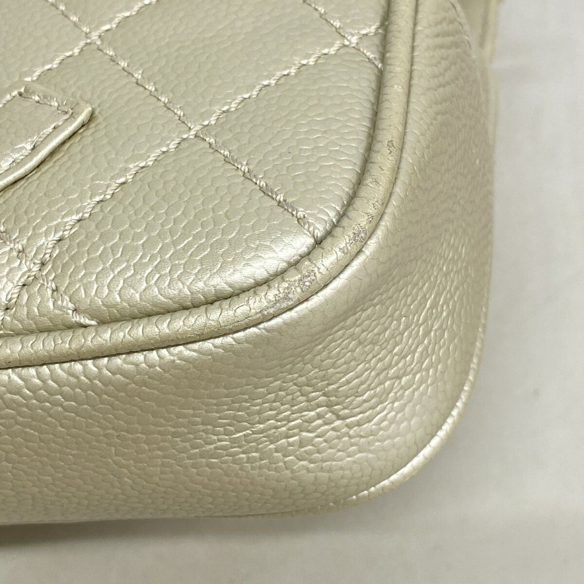 Chanel Metallic Gray Grained Calfskin Shoulder Bag (Pre-Owned)