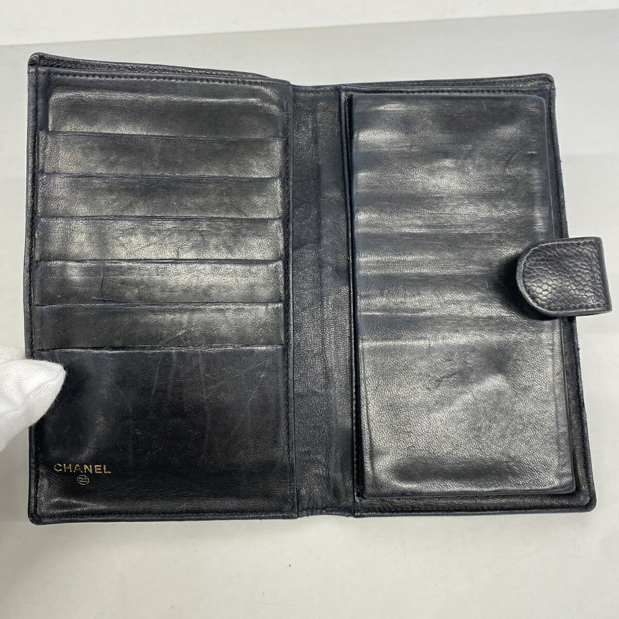 Chanel Black Grained Calfskin Long Wallet (Bi-Fold) (Pre-Owned)