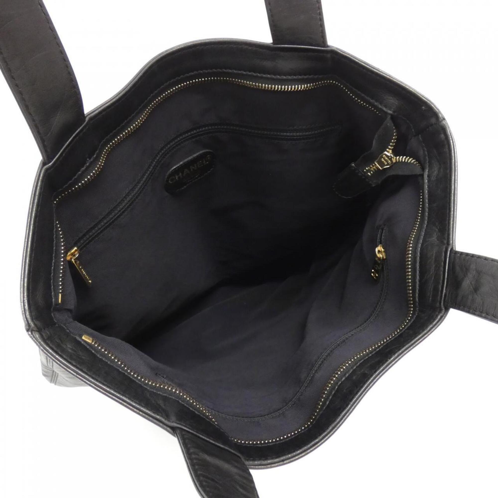 Chanel Black Leather Handbag (Pre-Owned)