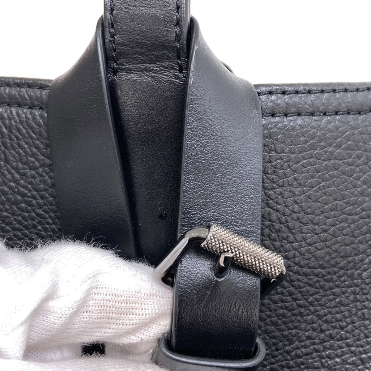 Christian Louboutin Black Leather Tote Bag (Pre-Owned)