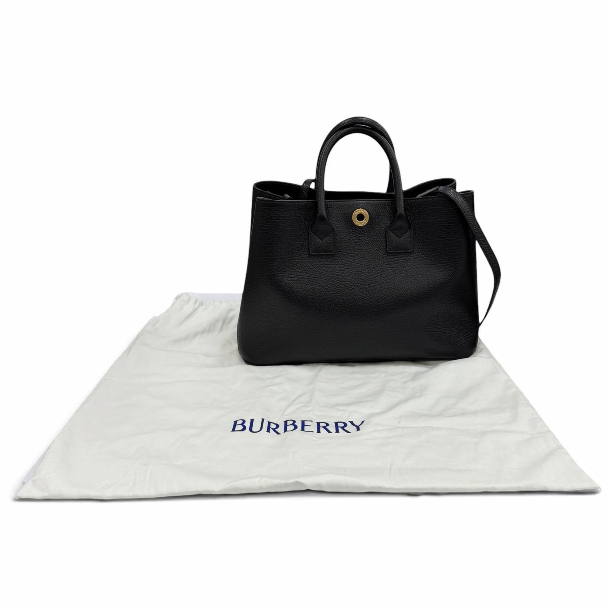Burberry Black Leather Handbag (Pre-Owned)