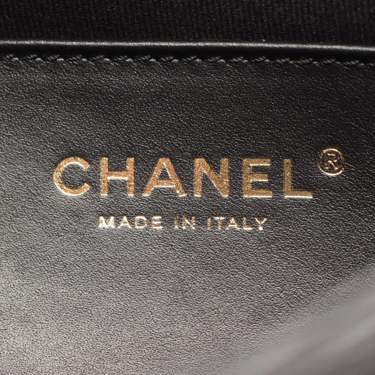 Chanel Black Leather Handbag Shoulder Bag (Pre-Owned)
