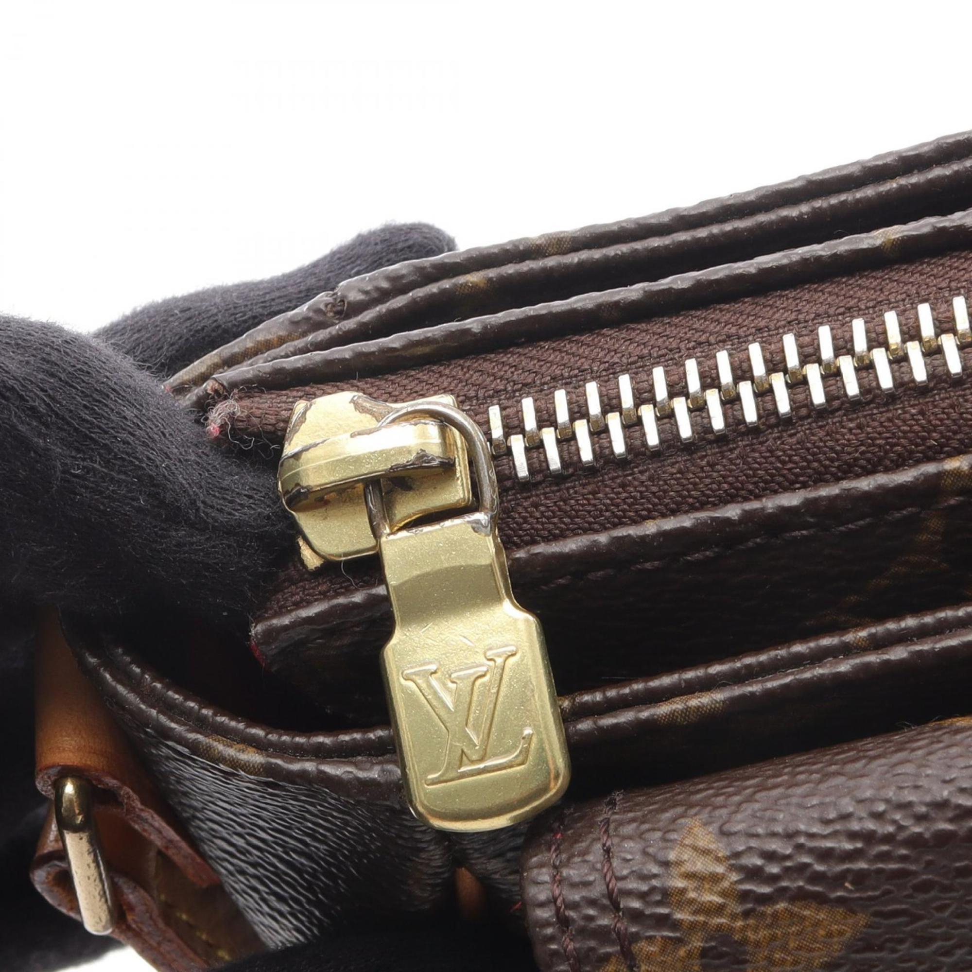 Louis Vuitton Brown Pvc Leather Shoulder Bag (Pre-Owned)
