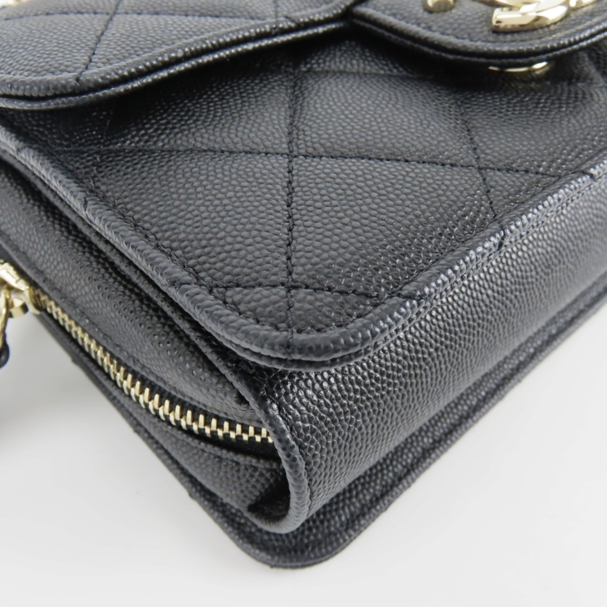 Chanel Black Grained Calfskin Shoulder Bag (Pre-Owned)