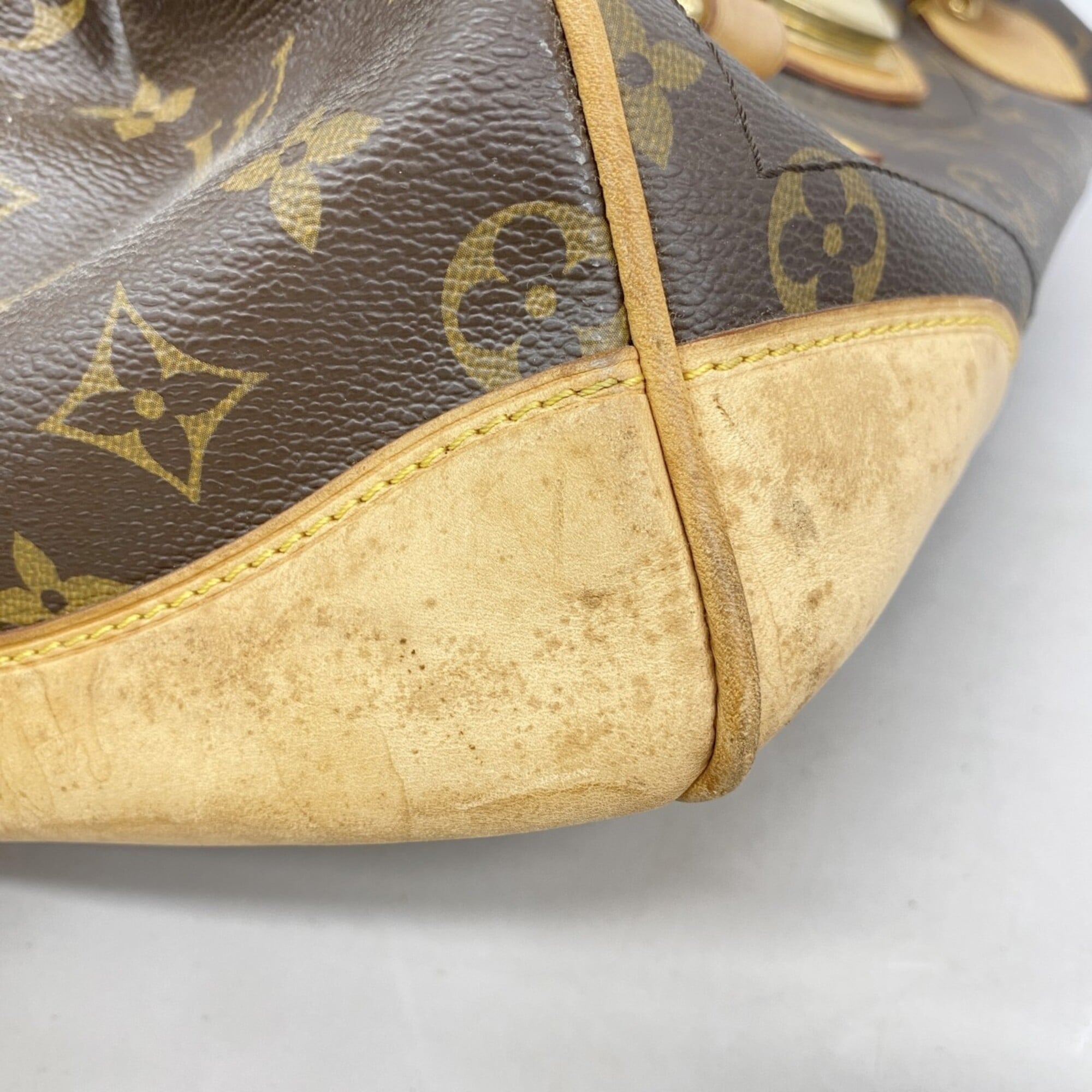 Louis Vuitton Brown Handbag (Pre-Owned)