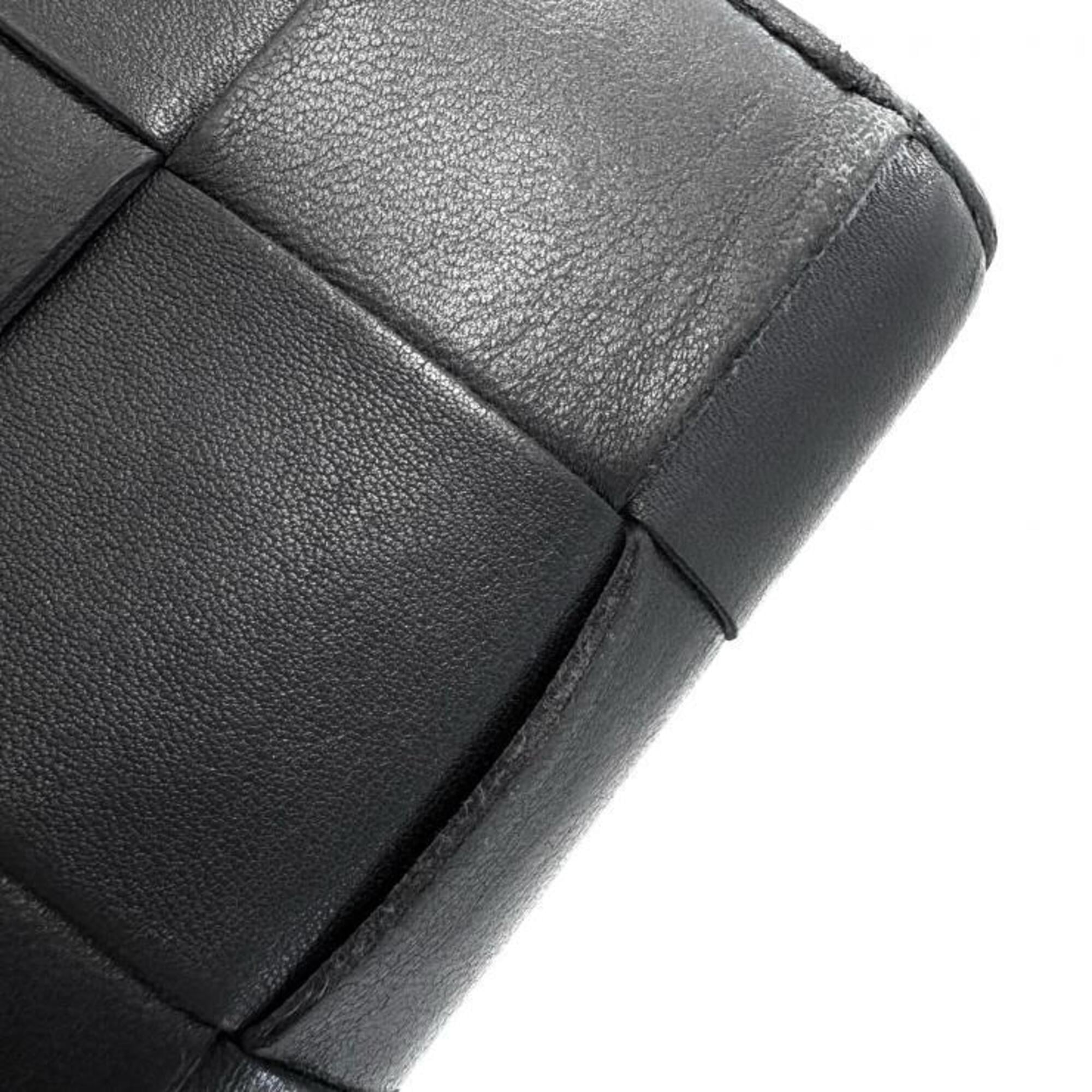 Bottega Veneta Black Intrecciato Wallet (Bi-Fold) (Pre-Owned)