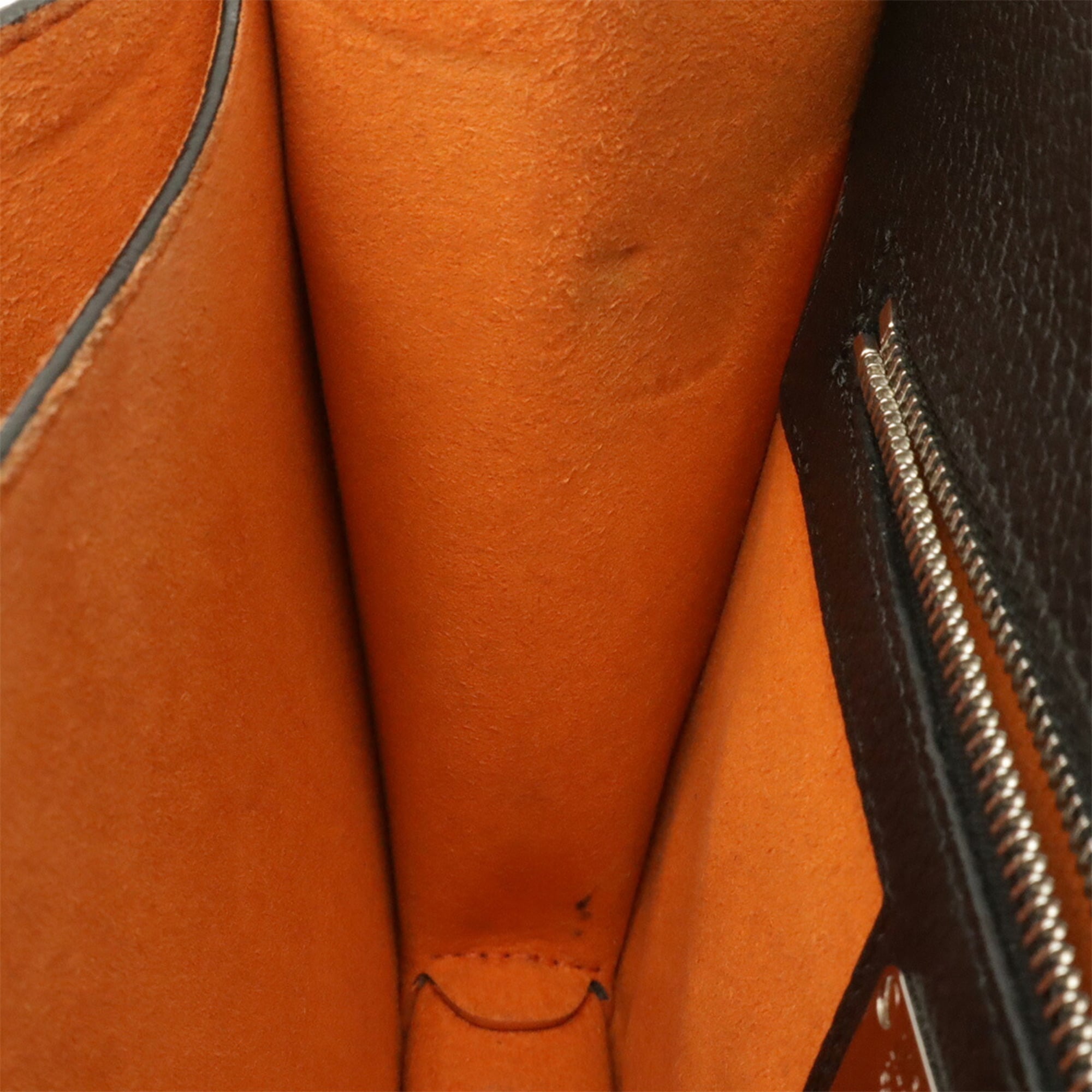 Mcm Black Leather Pochette Shoulder Bag (Pre-Owned)