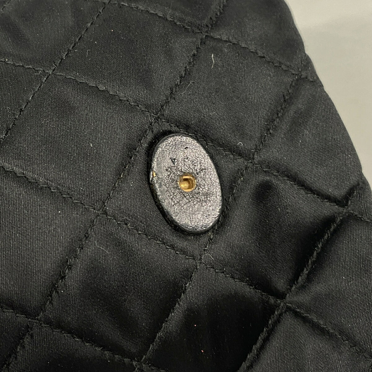 Chanel Black Nylon Shoulder Bag (Pre-Owned)