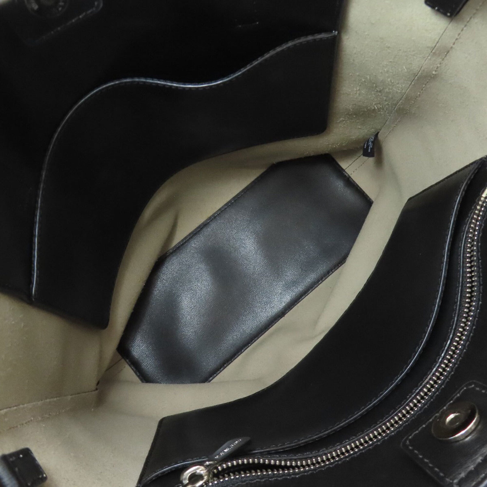 Michael Kors Black Leather Tote Bag (Pre-Owned)
