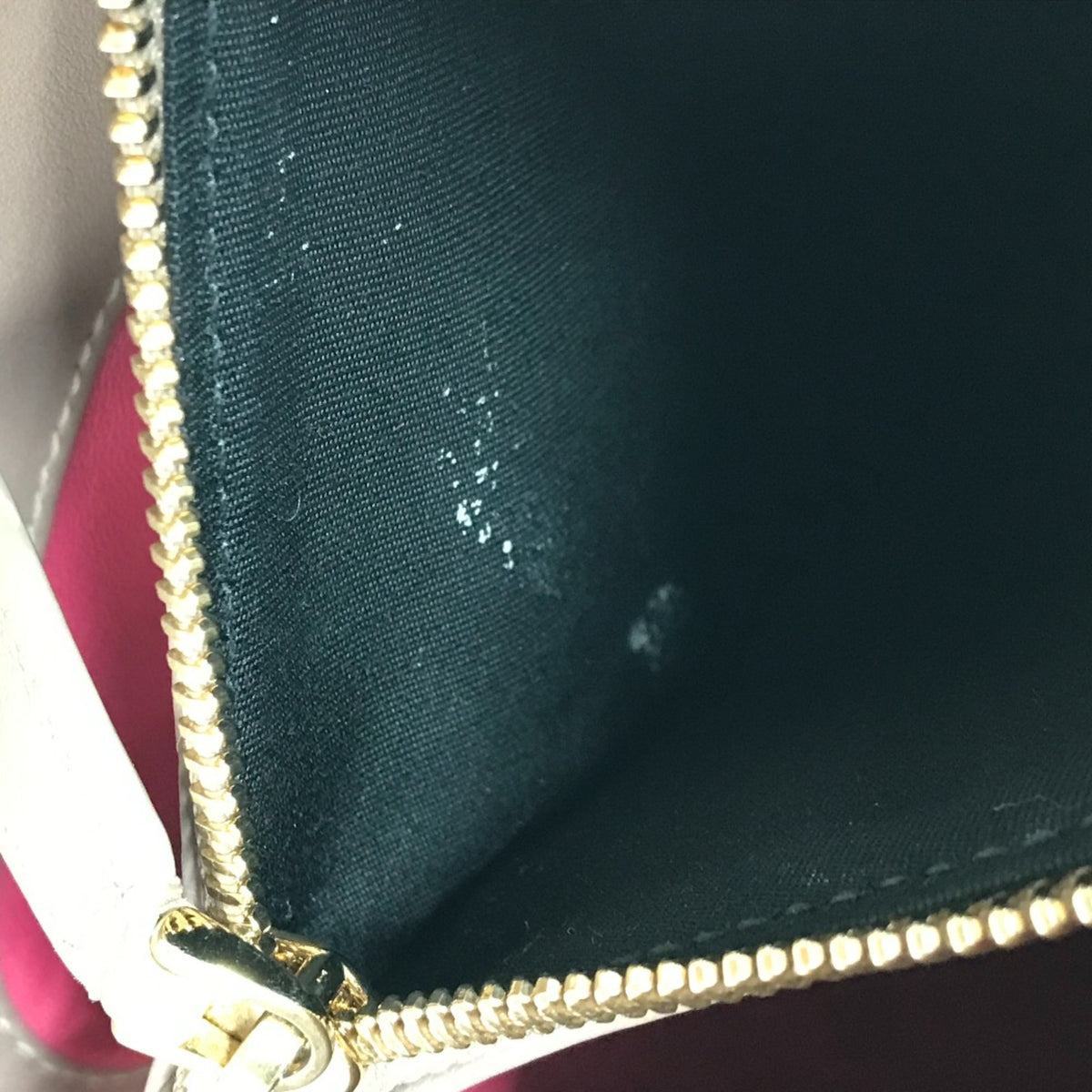 Bvlgari Pink Leather Shoulder Bag (Pre-Owned)