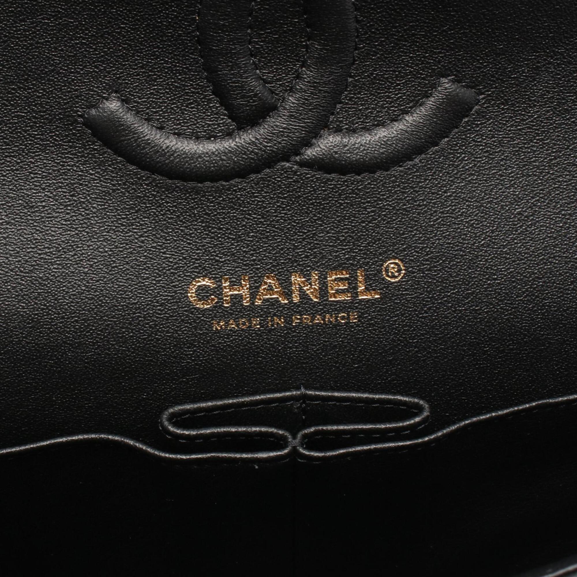 Chanel Black Grained Calfskin Handbag Shoulder Bag (Pre-Owned)