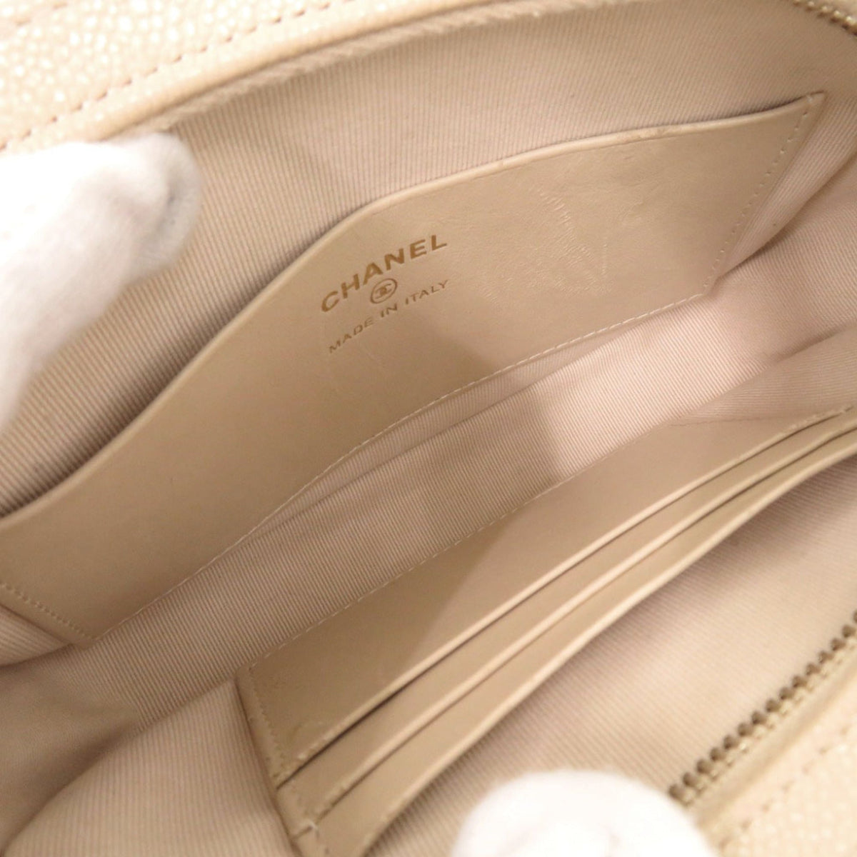 Chanel Beige Grained Calfskin Shoulder Bag (Pre-Owned)
