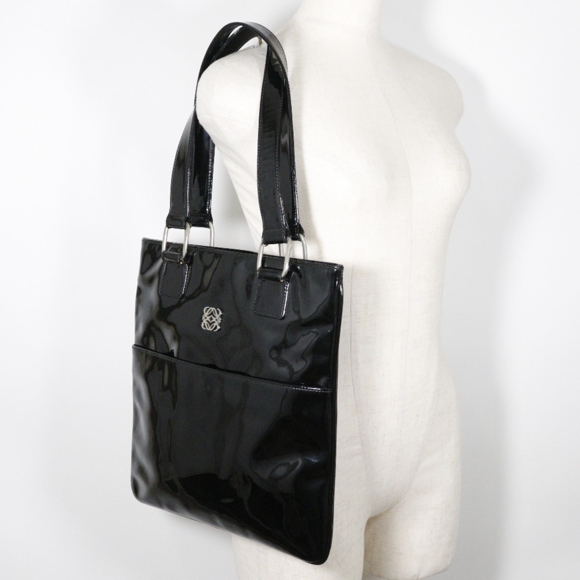 Loewe Shoulder Bag (Pre-Owned)