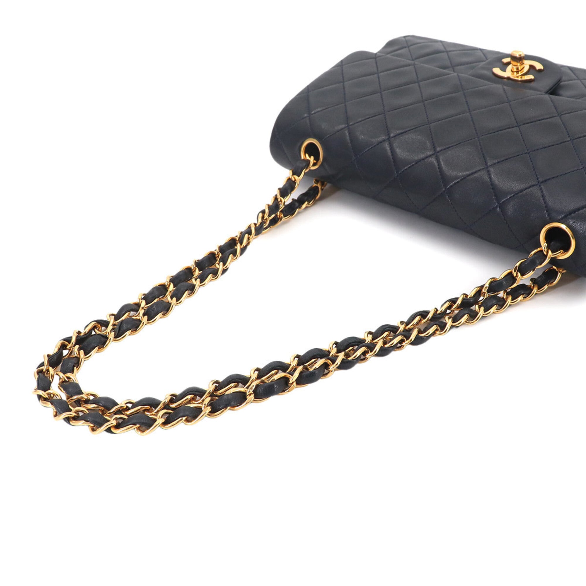 Chanel Matelasse Navy Leather Handbag Shoulder Bag (Pre-Owned)