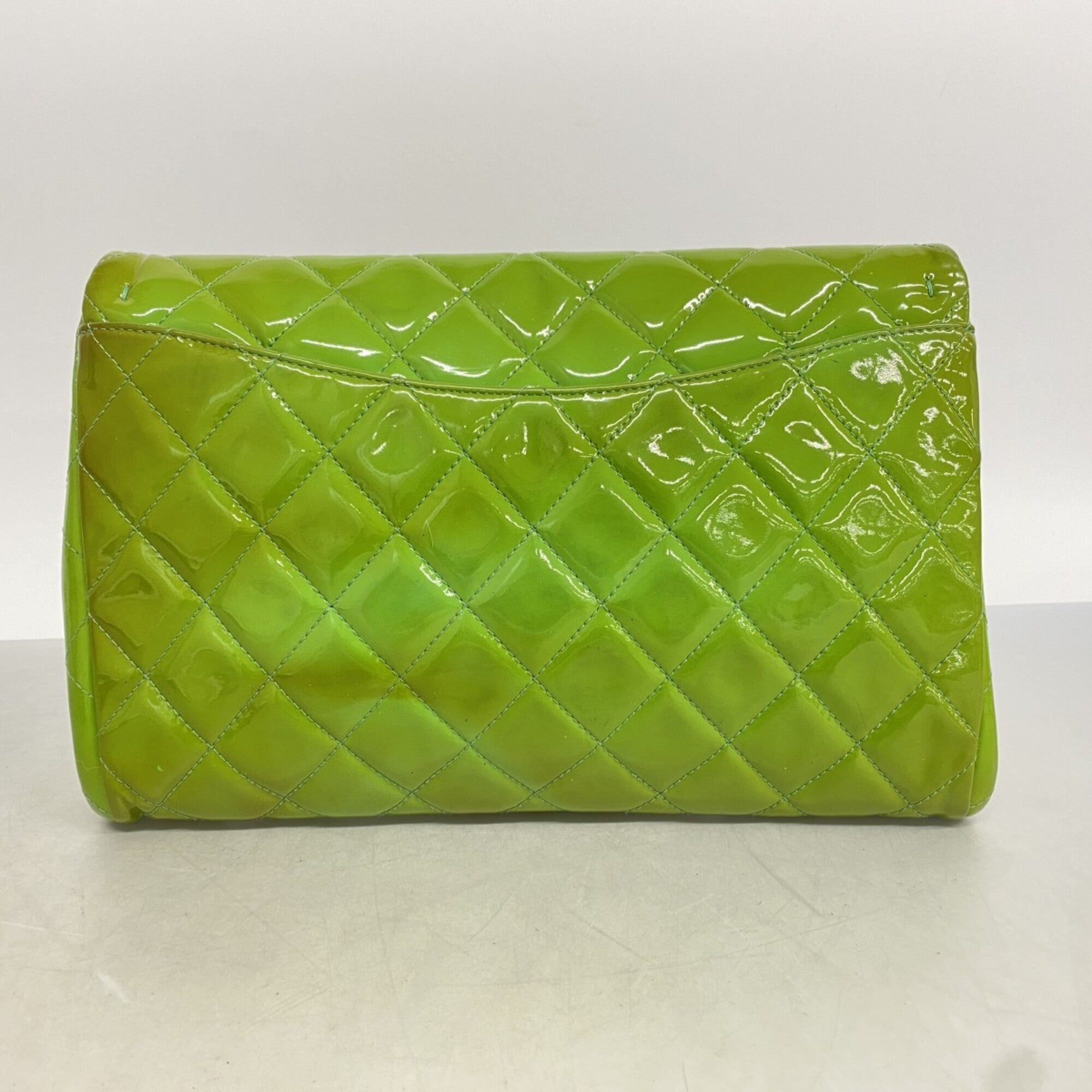 Chanel Green Patent Leather Shoulder Bag (Pre-Owned)