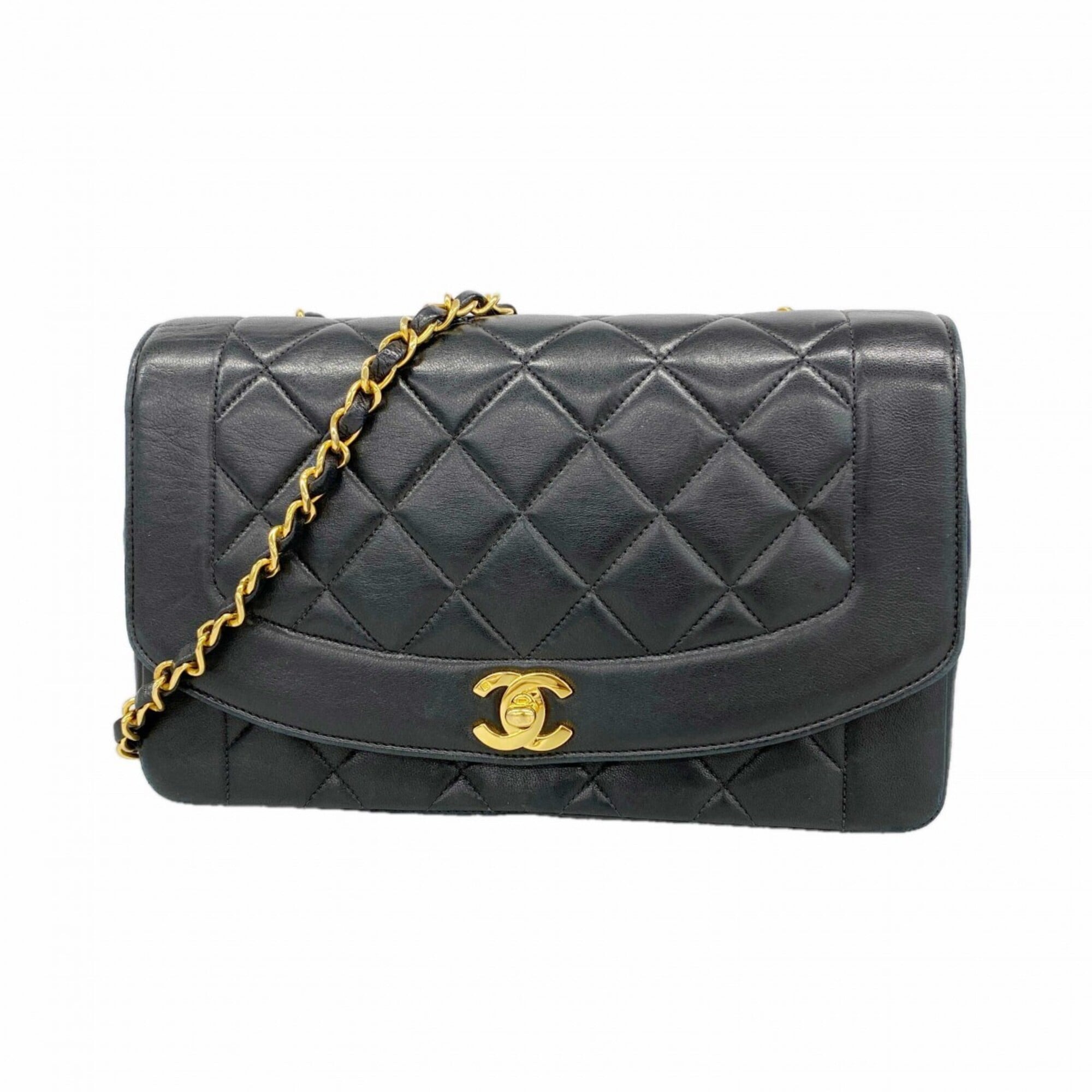 Chanel Black Leather Shoulder Bag (Pre-Owned)