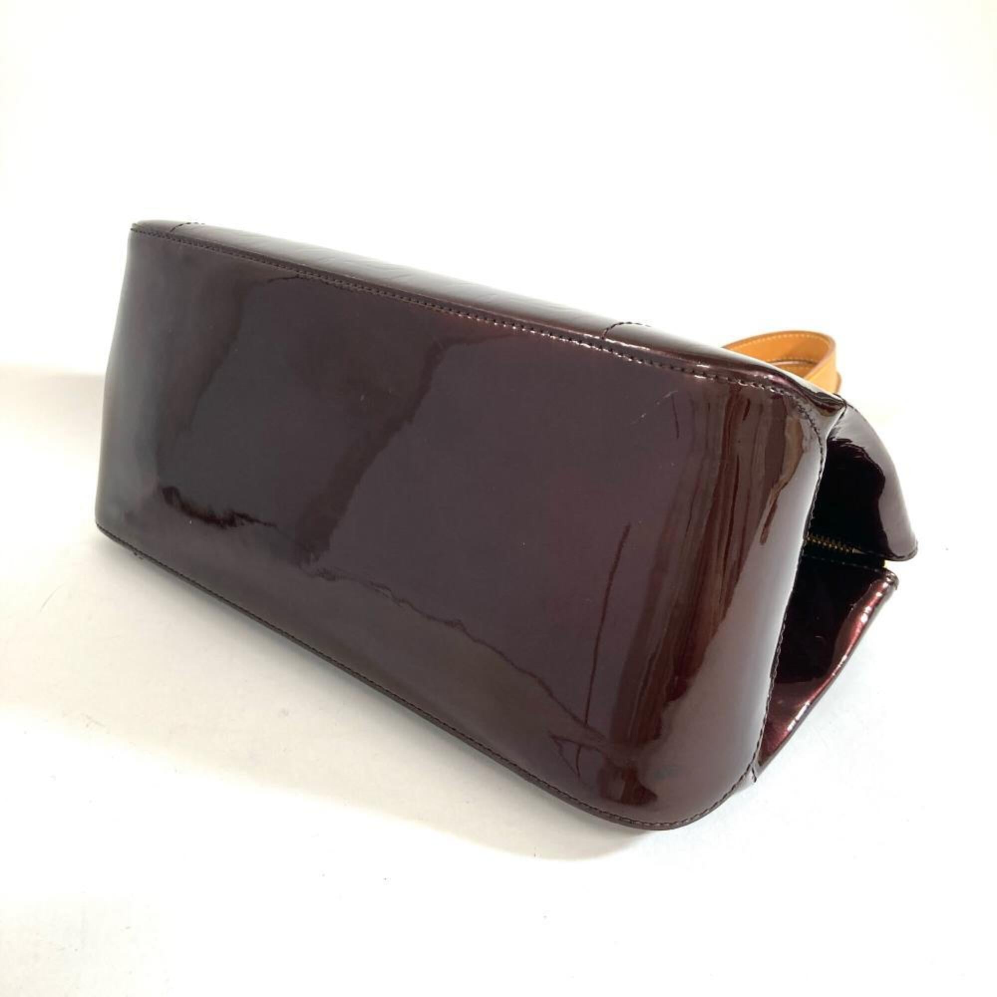 Louis Vuitton Red Color Wine Monogram Vernis Shoulder Bag (Pre-Owned)