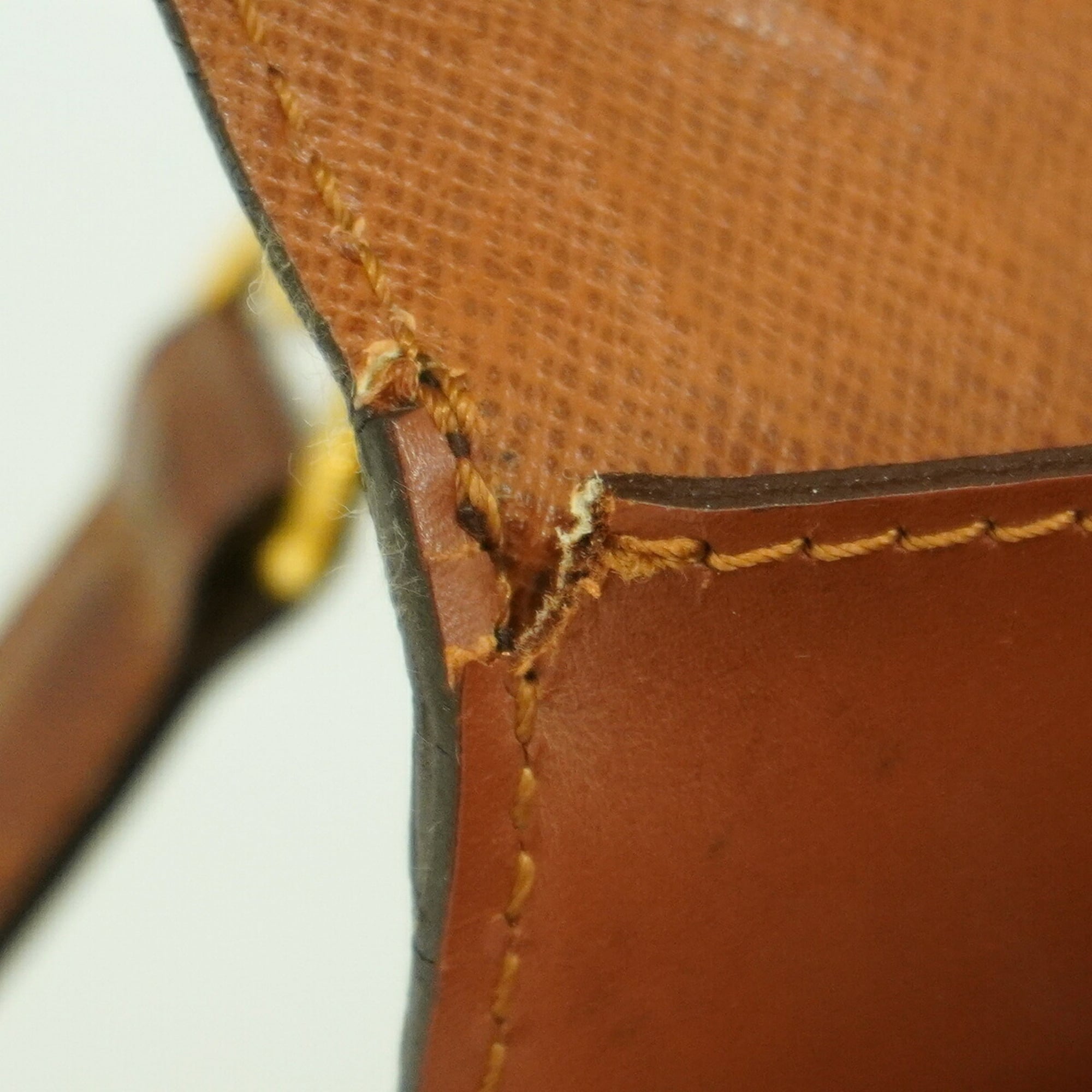 Louis Vuitton Brown Handbag (Pre-Owned)