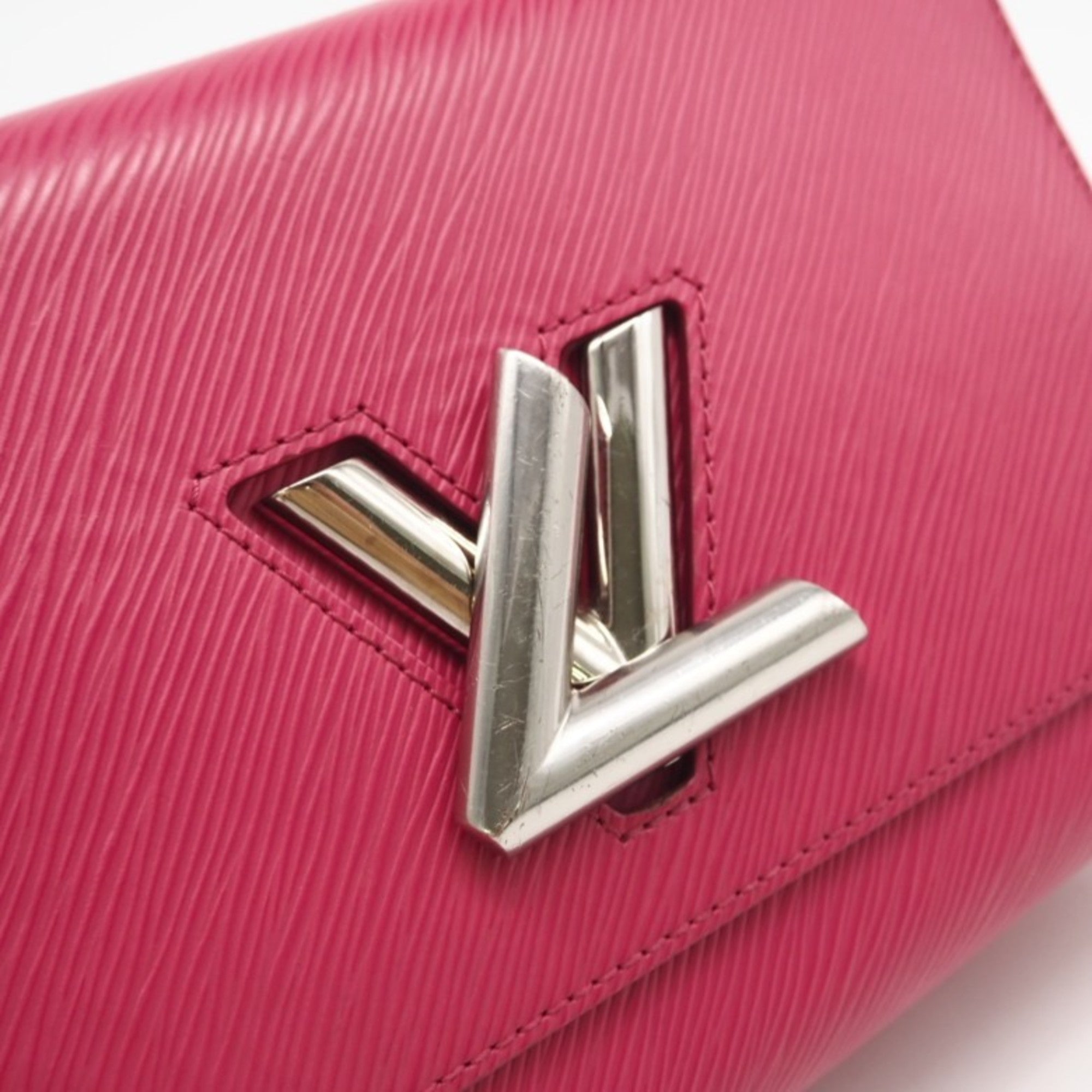 Louis Vuitton Fuchsia Pink Shoulder Bag (Pre-Owned)