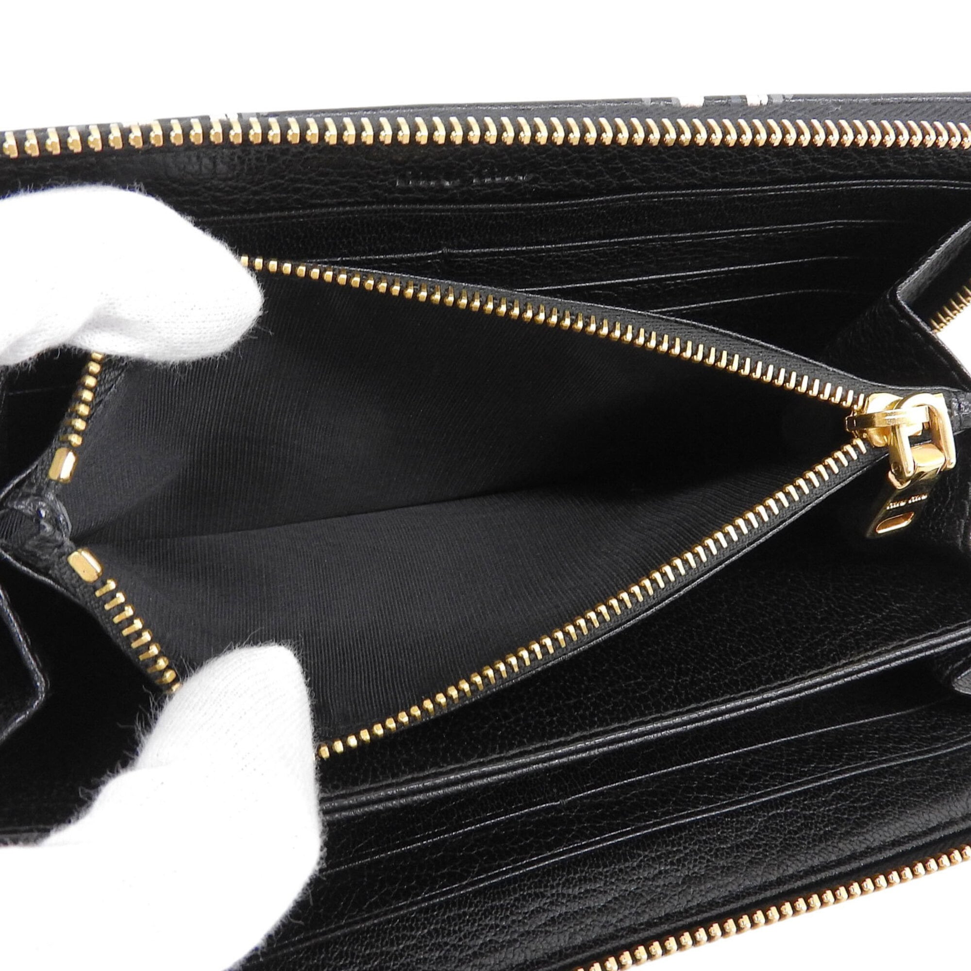 Miu Miu Black Gray Pink Beige Leather Long Wallet (Bi-Fold) (Pre-Owned)